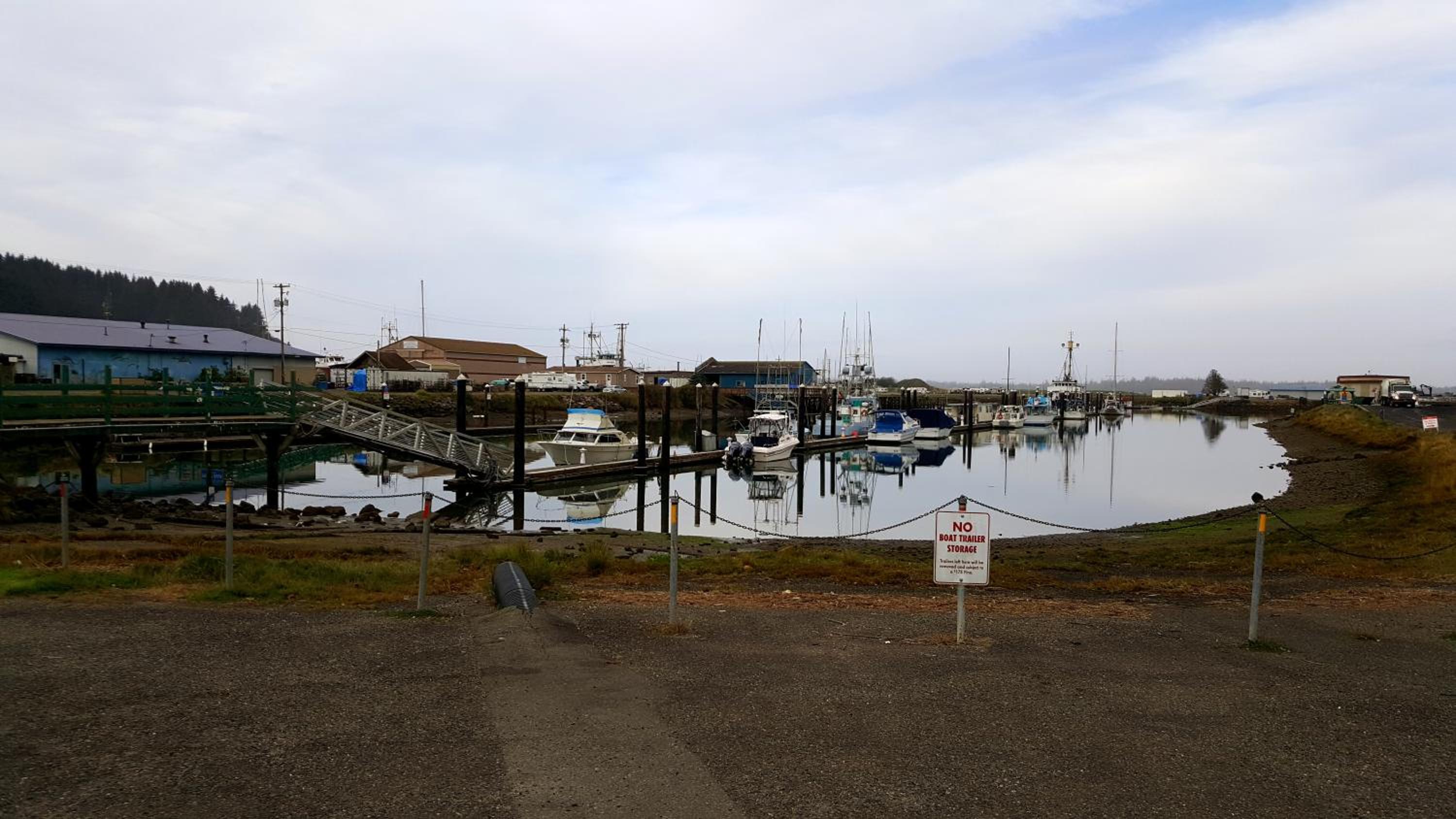 Winchester Bay Inn
