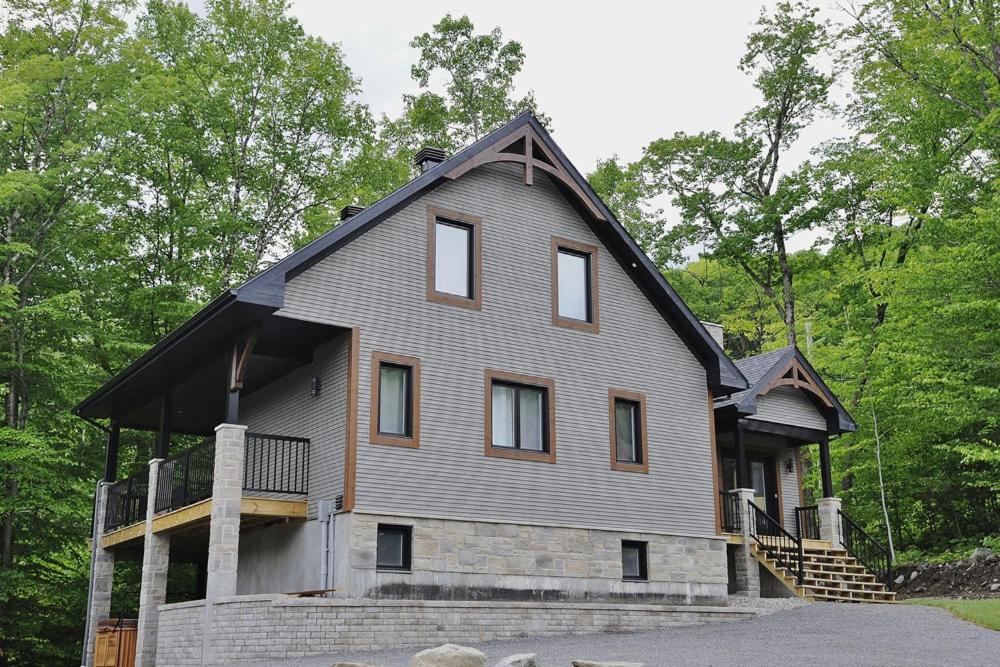 Chalet 04 Chemin Blanc by Les Chalets Alpins view 3