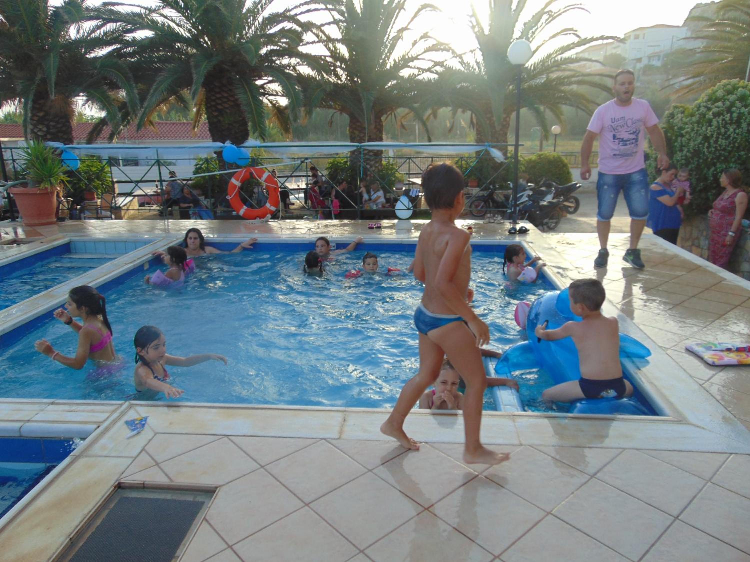 swimming pool