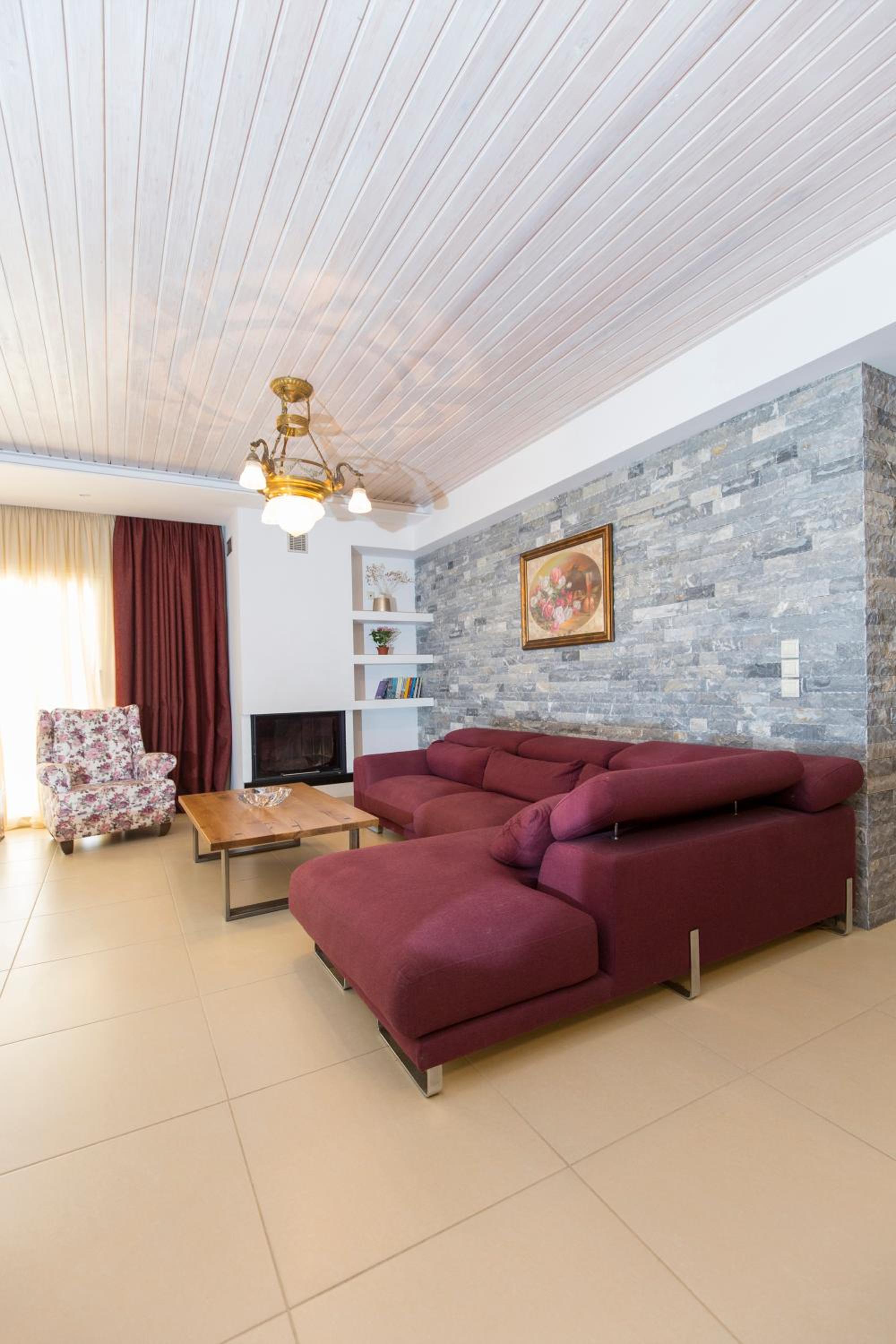 Virginia Luxury Villas view 3