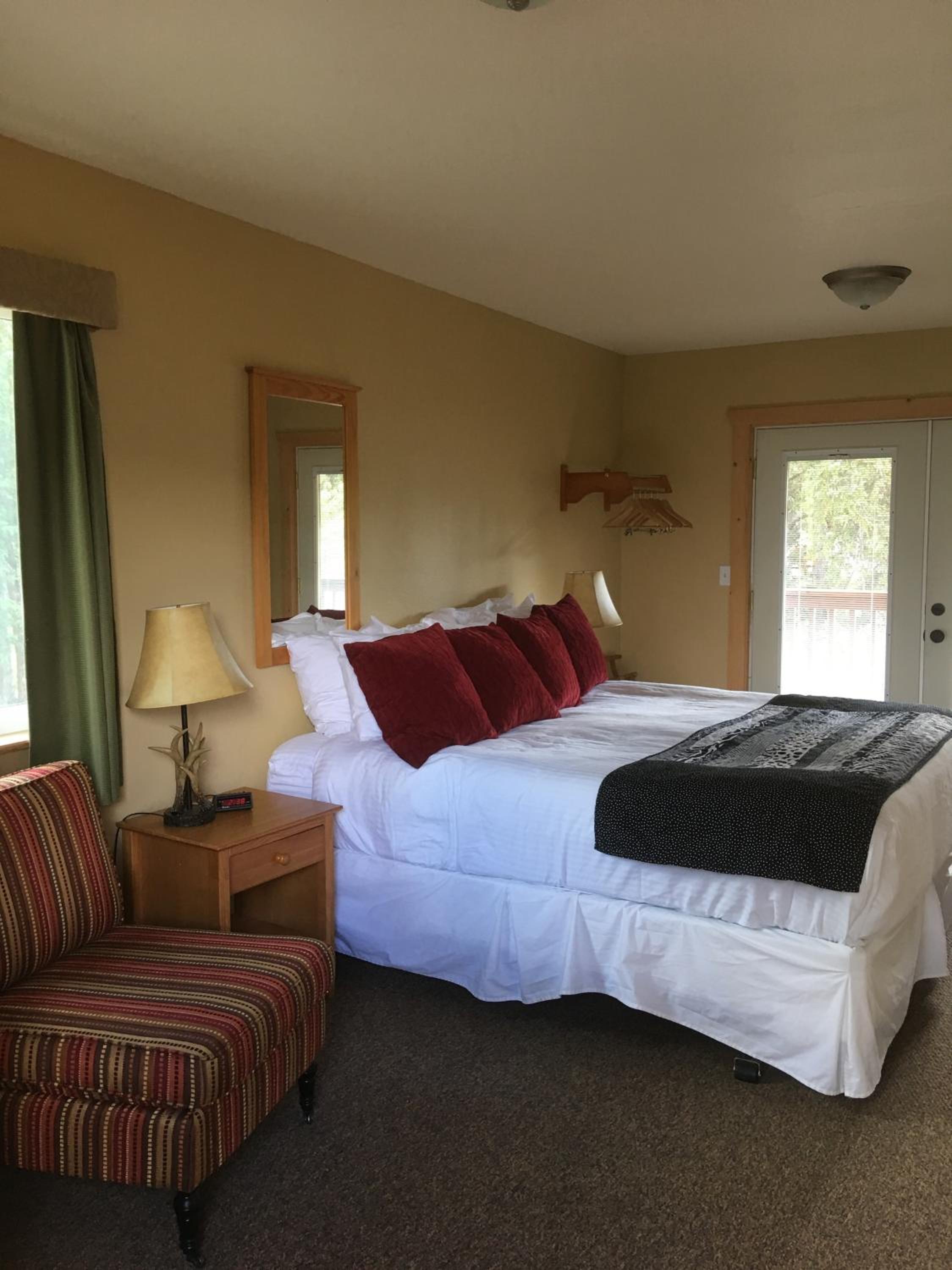 McKinley Creekside Cabins