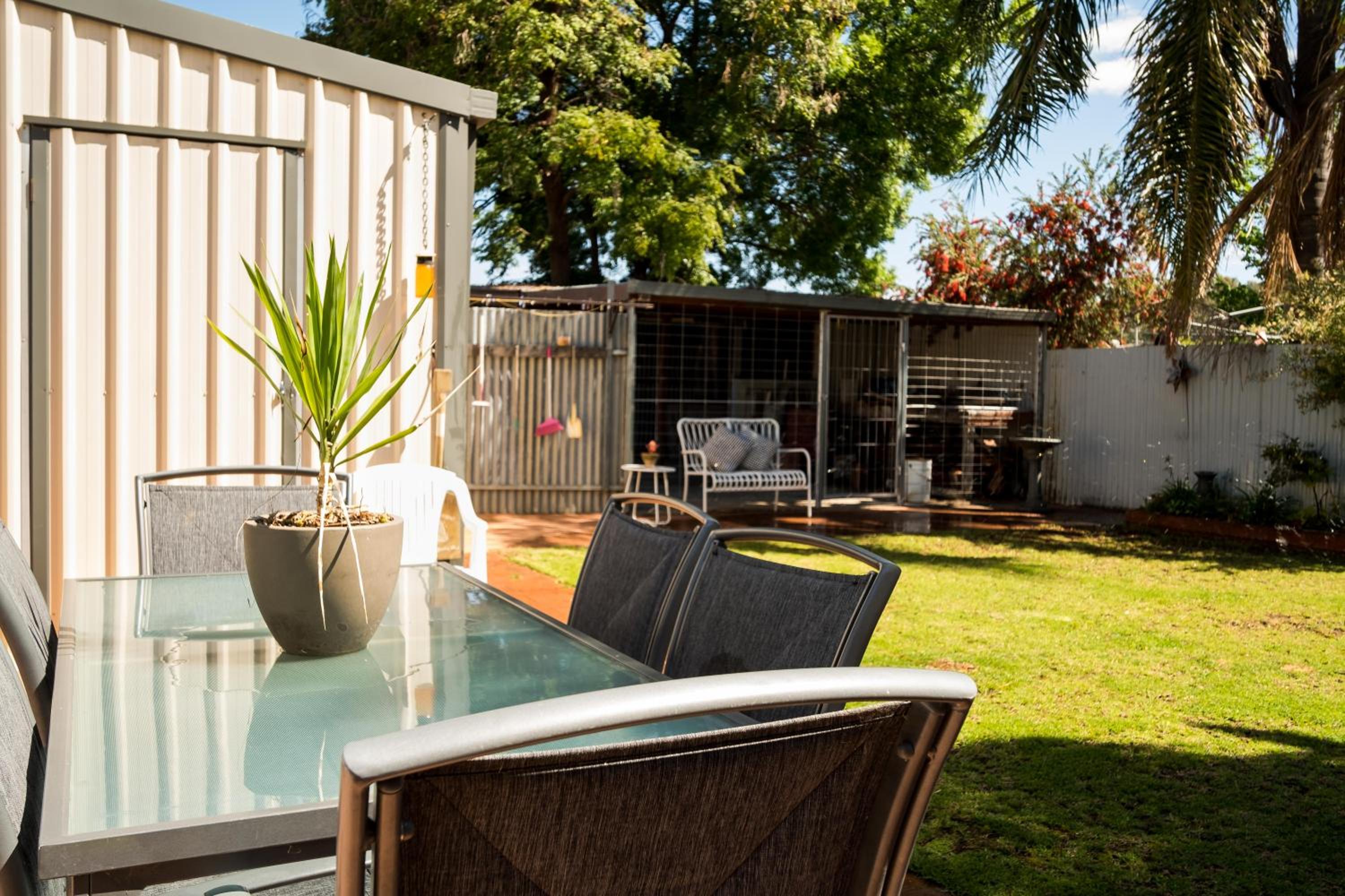 Bidgee Motor Inn