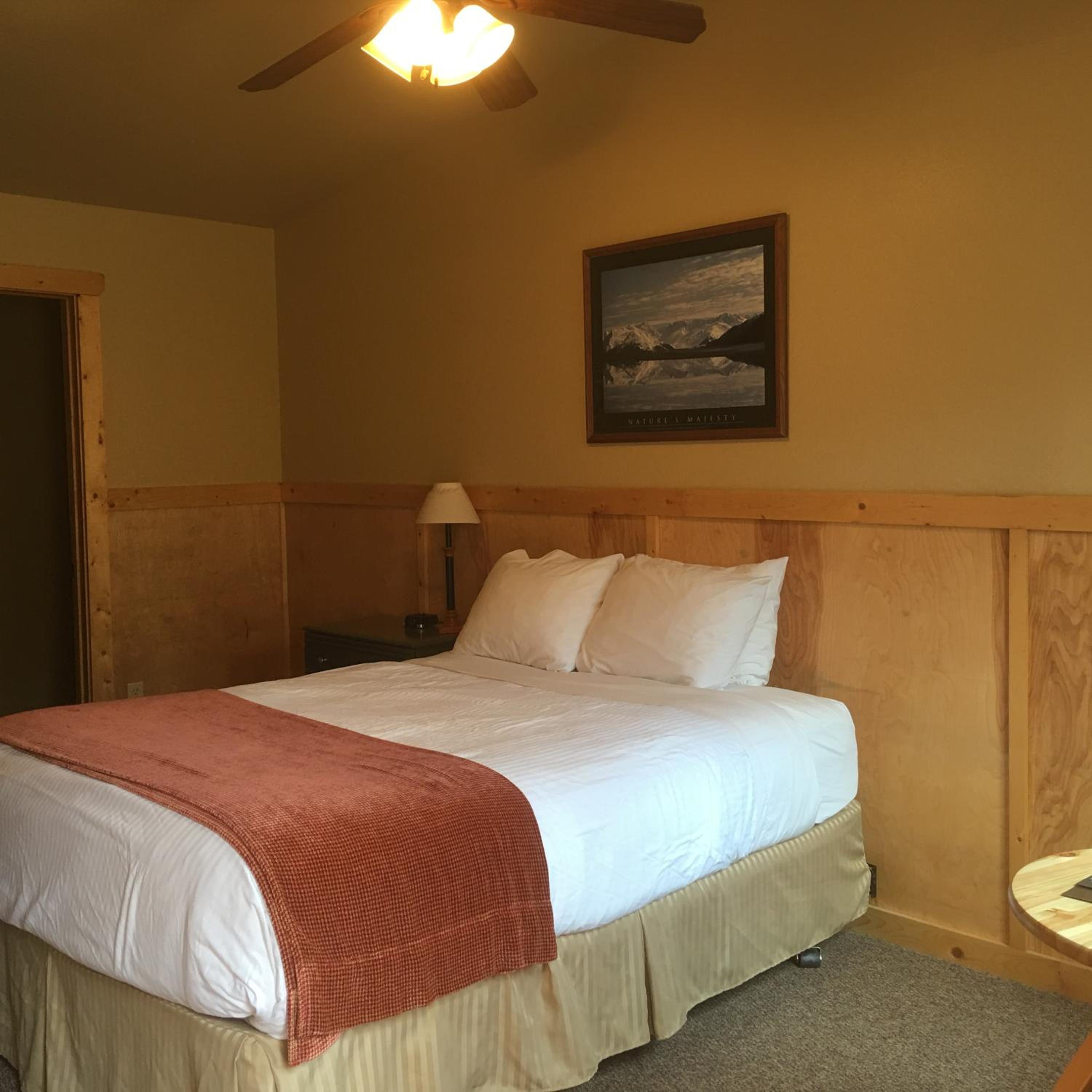 McKinley Creekside Cabins