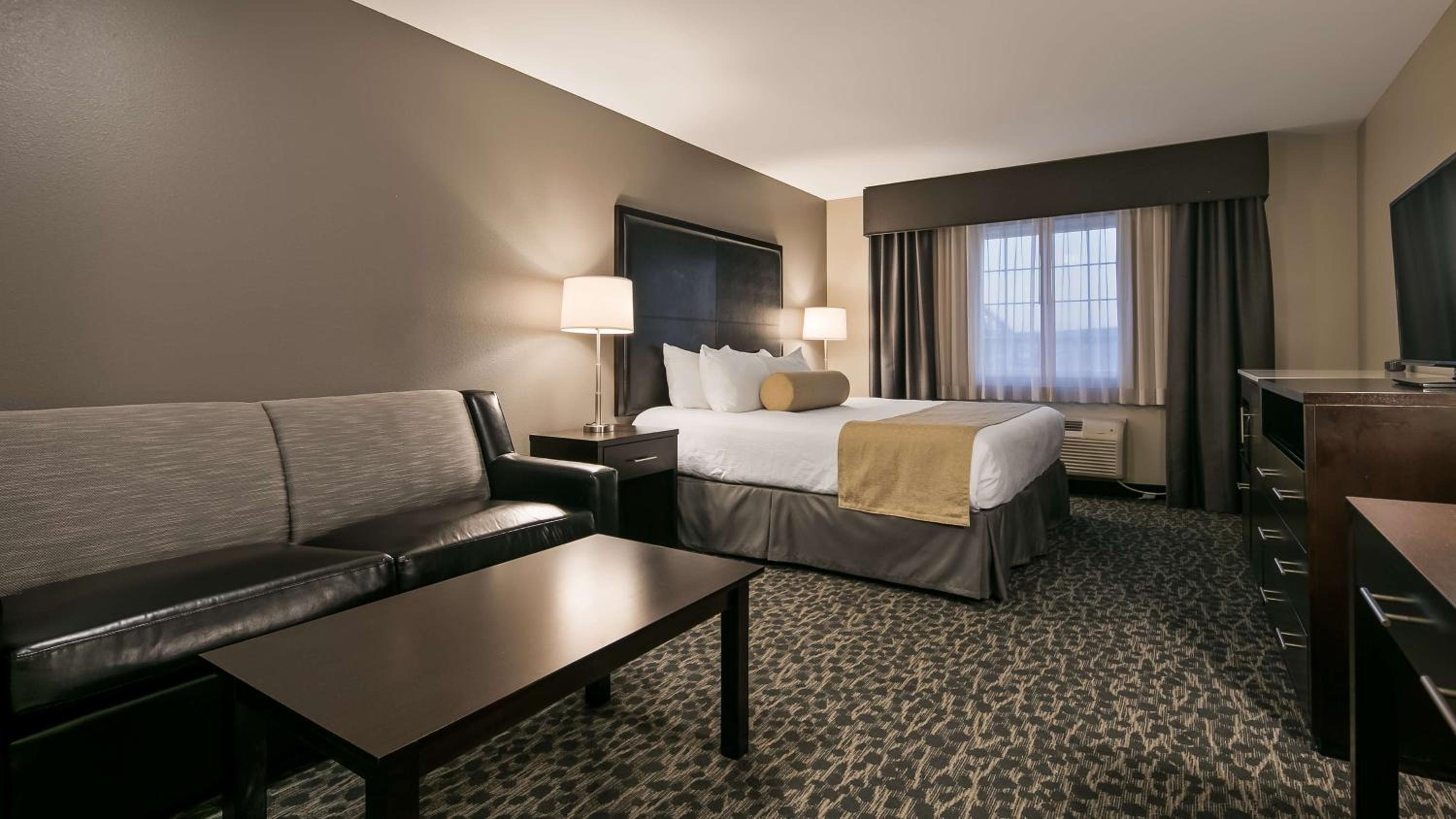 Aberdeen Vacations - Best Western Plus Aberdeen - Property Image 8