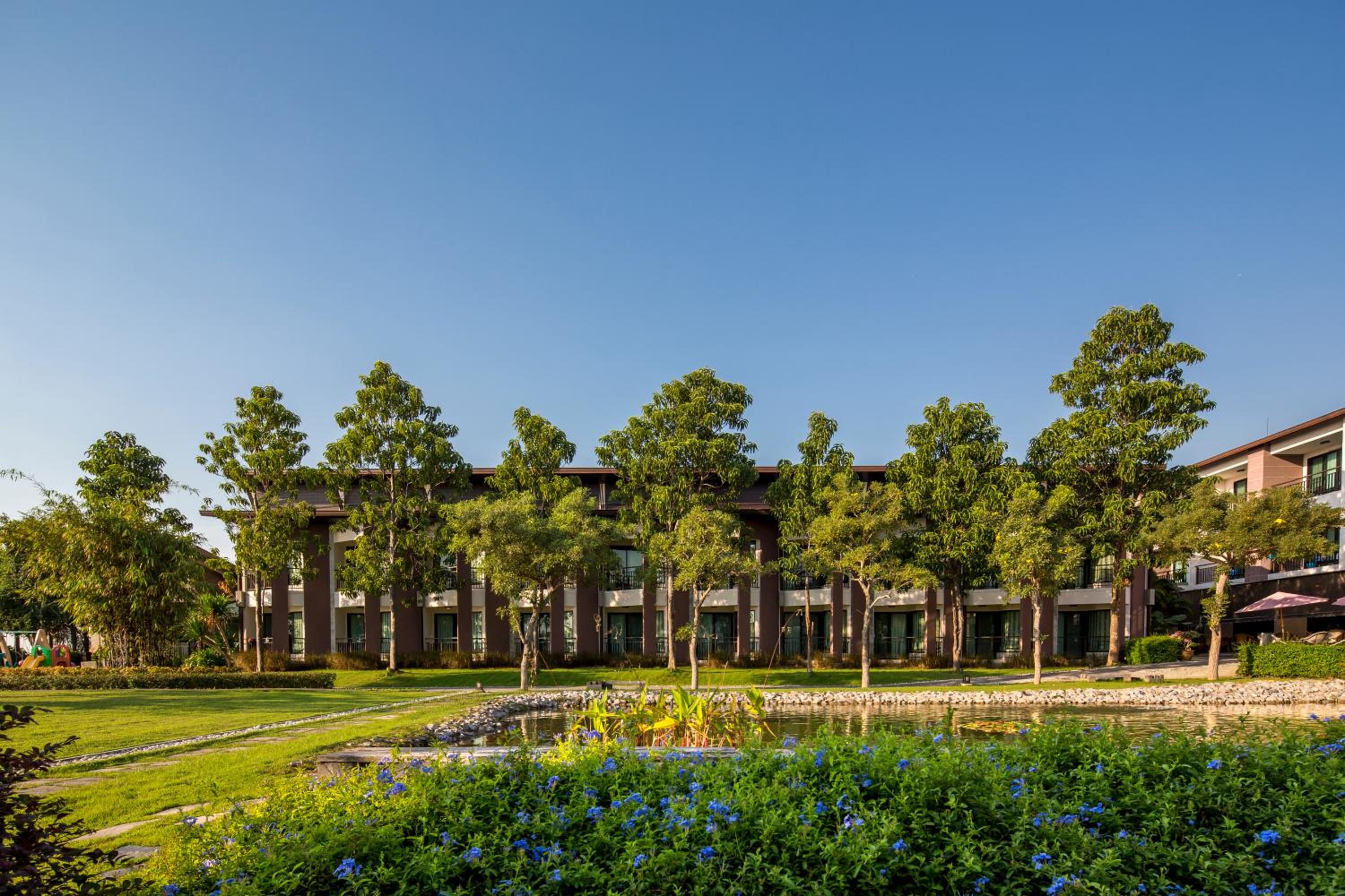 i Tara Resort & Spa