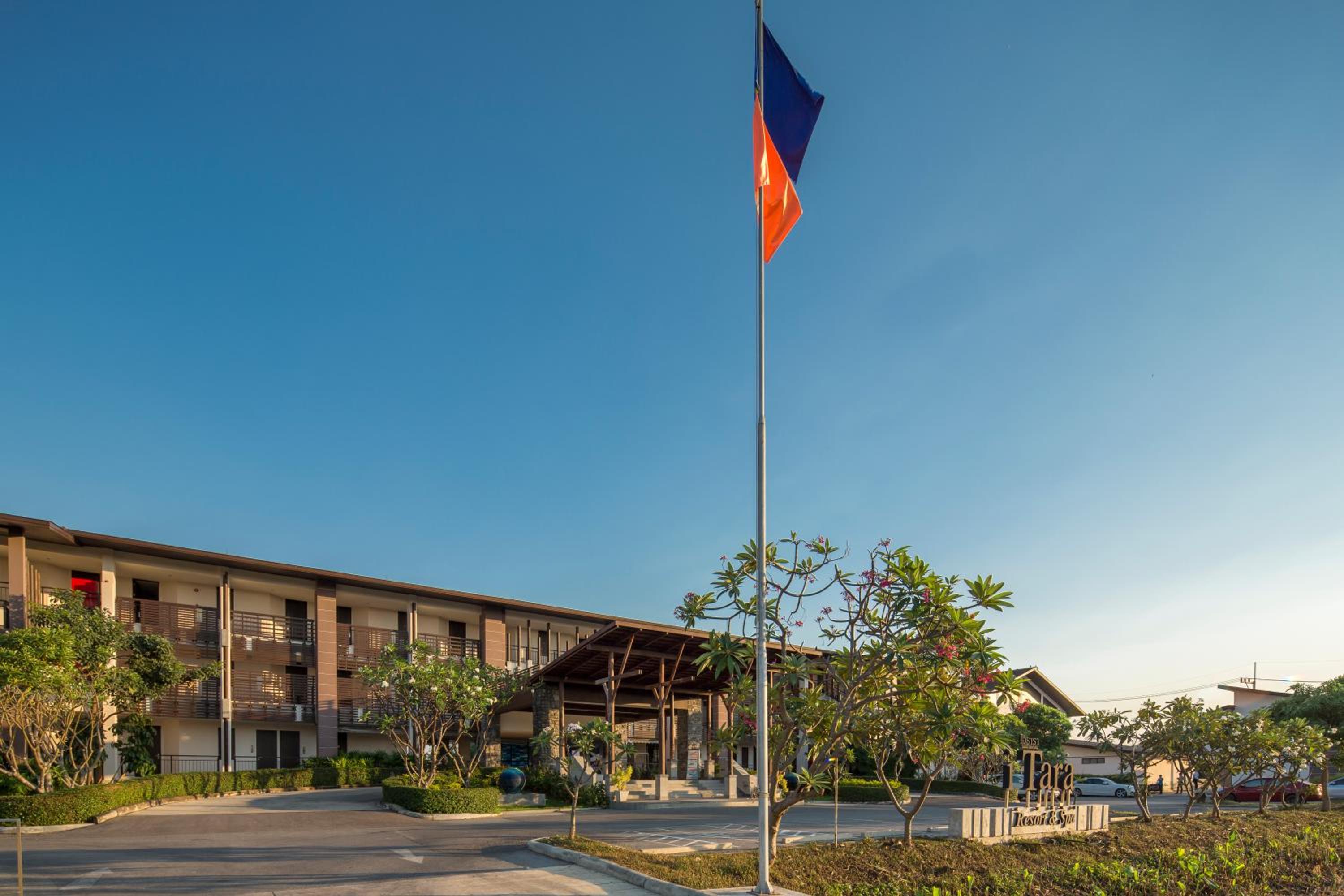 i Tara Resort & Spa