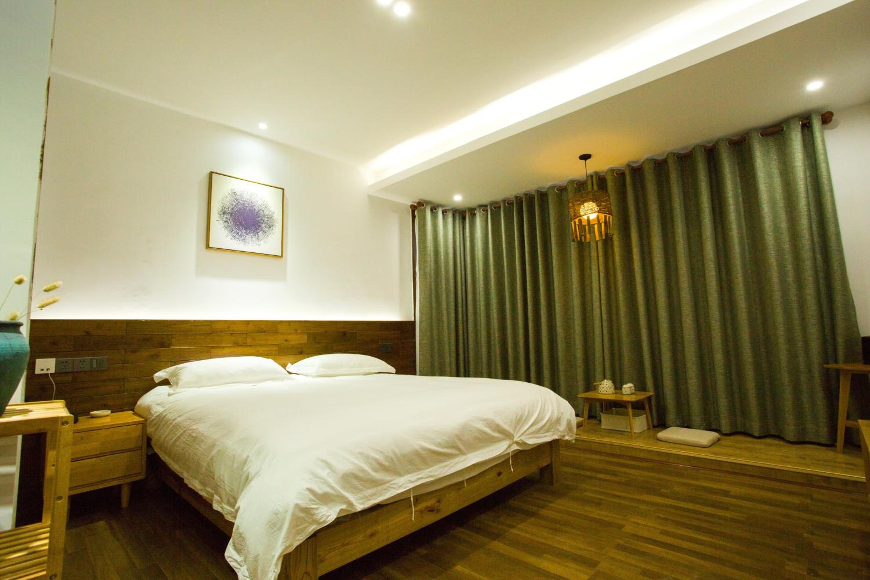Wally House Hostel - walk 5 minutes to east gate of National Forest Park-ticket book services-free laundry facilities-free capsule coffee-Tour route introd