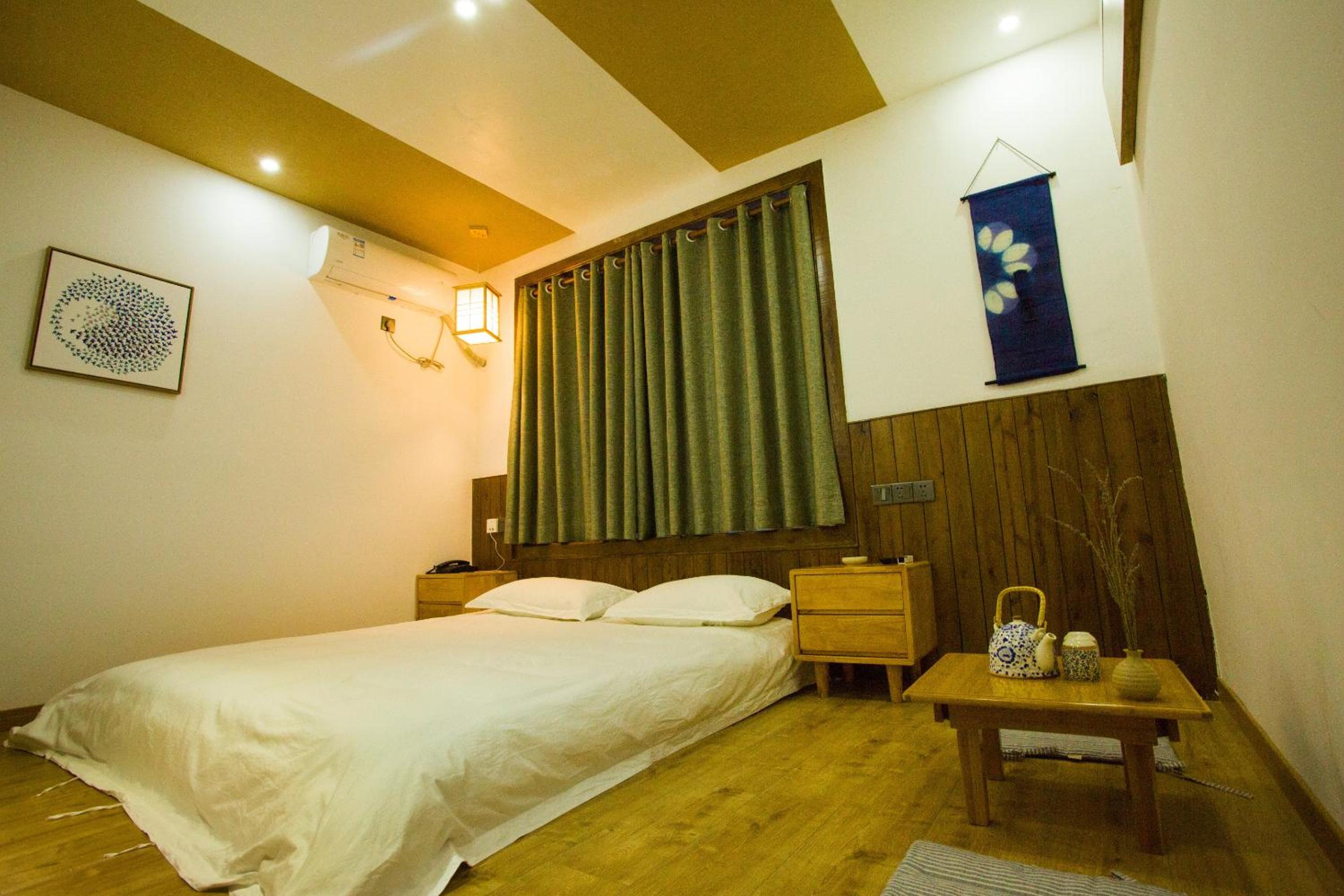 Wally House Hostel - walk 5 minutes to east gate of National Forest Park-ticket book services-free laundry facilities-free capsule coffee-Tour route introd