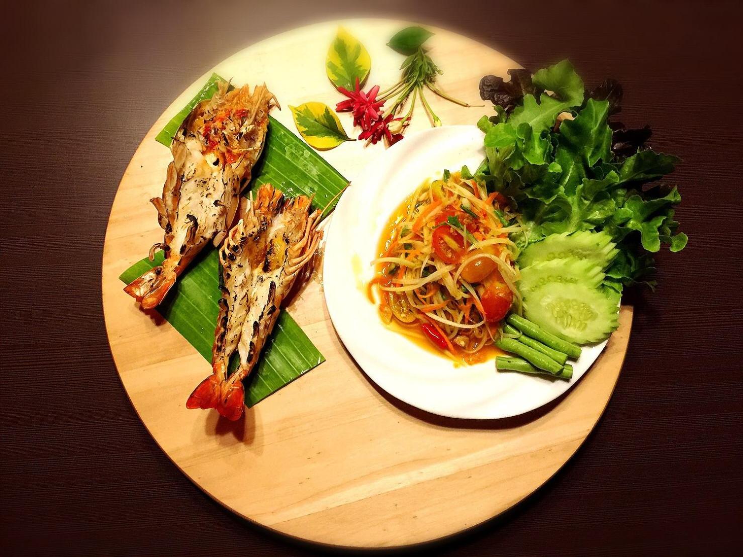 Ruean Thai Nai Bang by PANSAK Resort