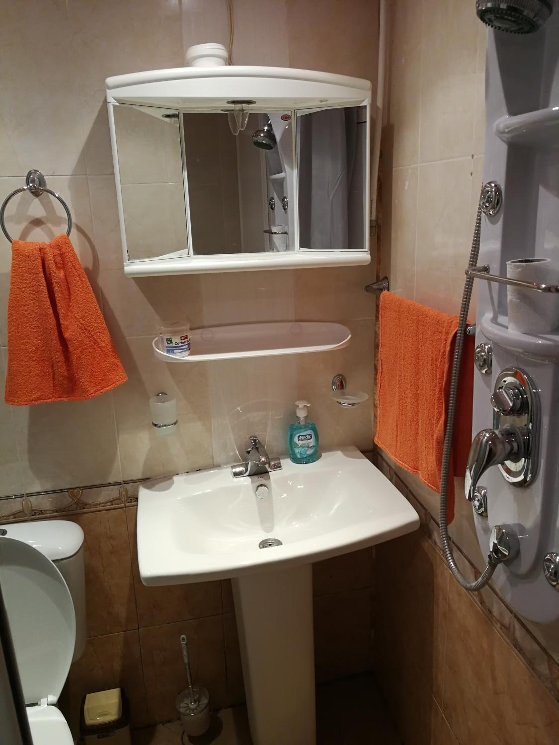 Two Bedroom Townhouse Mika with a private garage