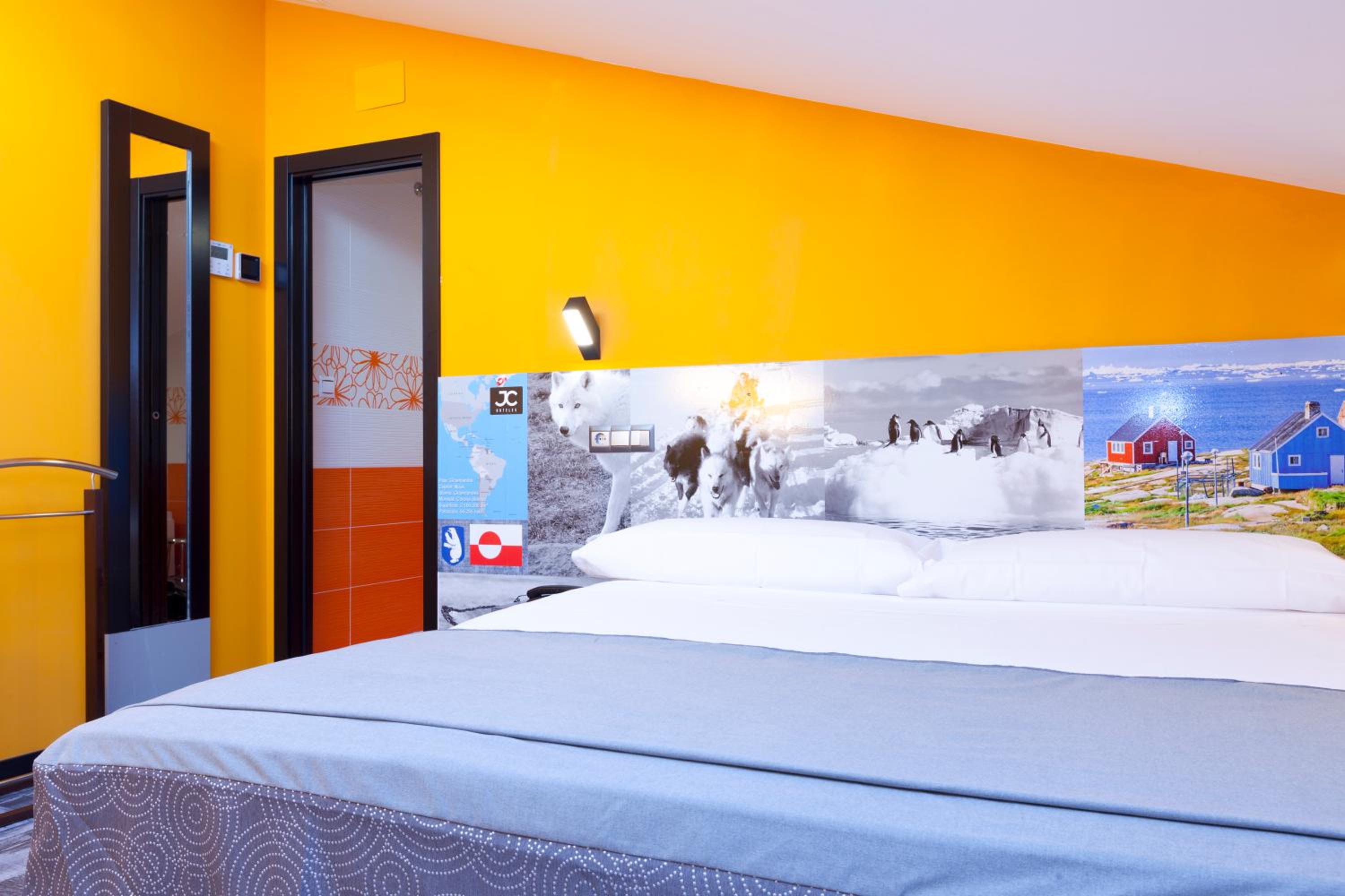 JC Rooms Chueca