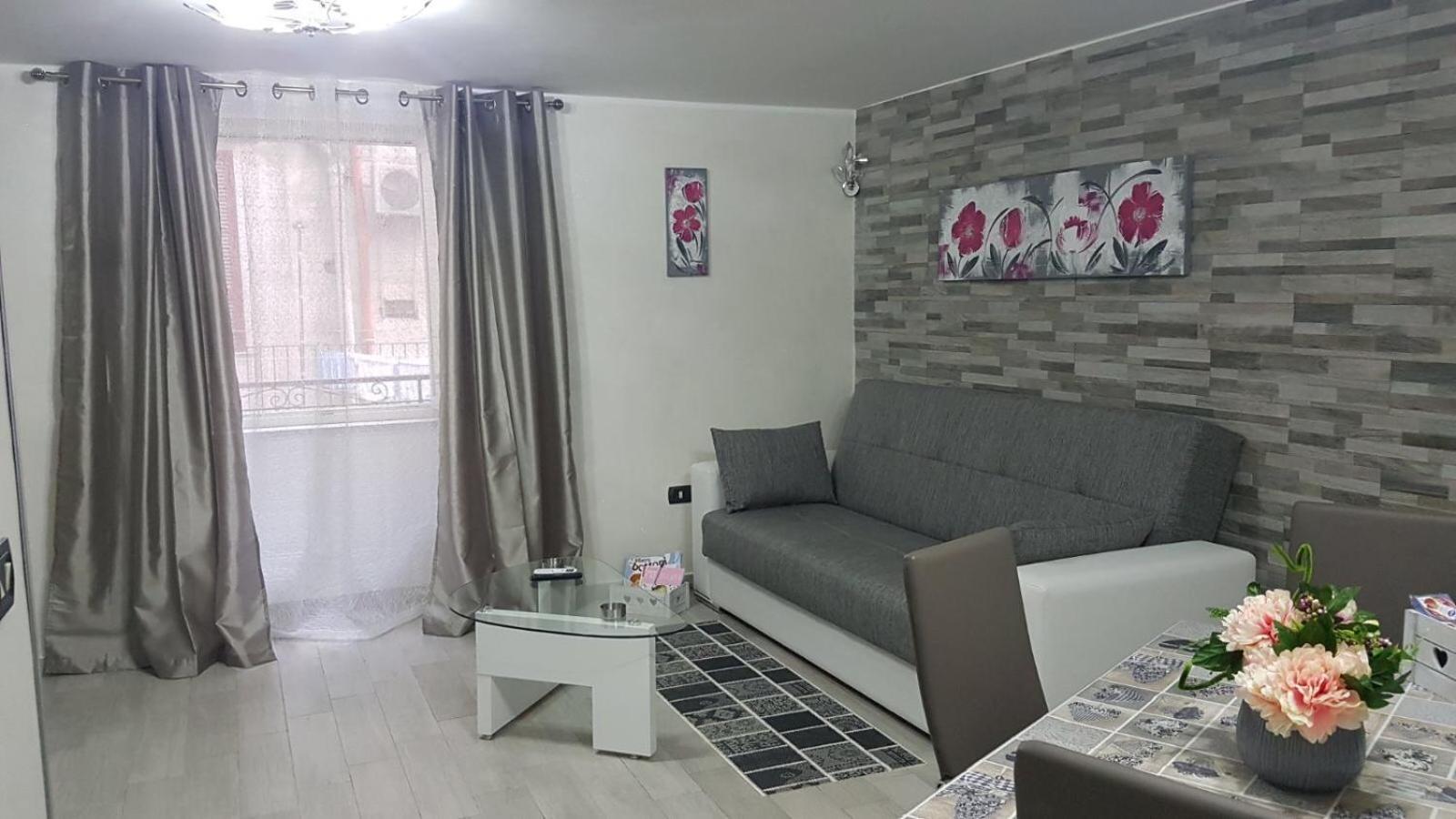 Che Casa 26! — Naples