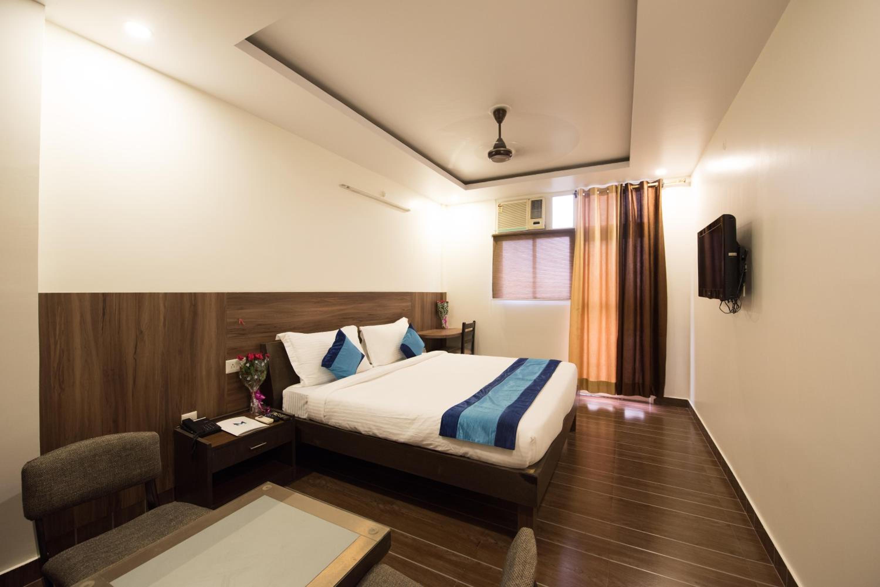 Eclat Suites MINT Gomti Nagar view 4