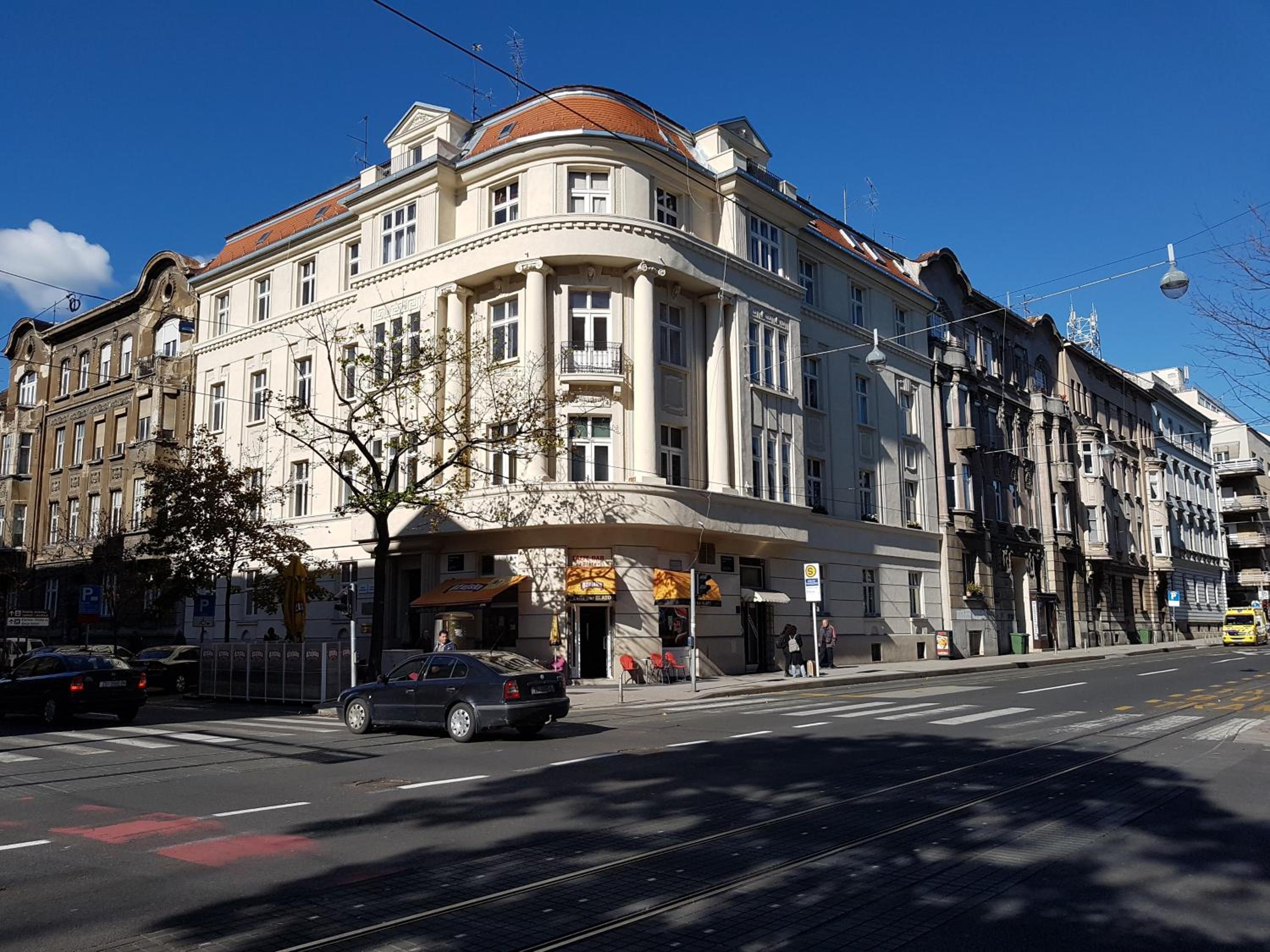 Hotel Zagreb Spin&Fly - Image 1