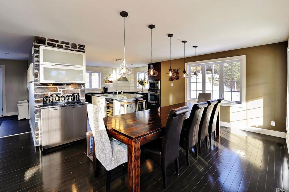 Chalet 18 Chemin Blanc by Les Chalets Alpins