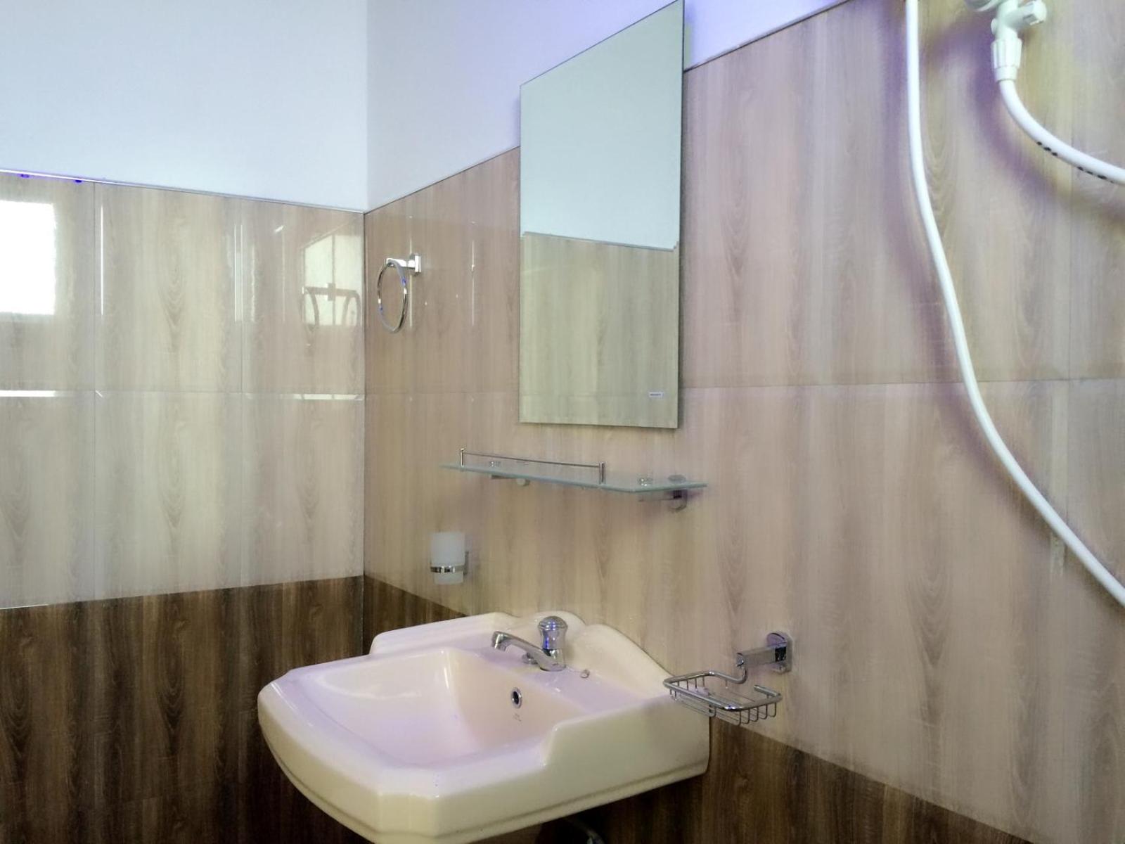 Thisara Guest House