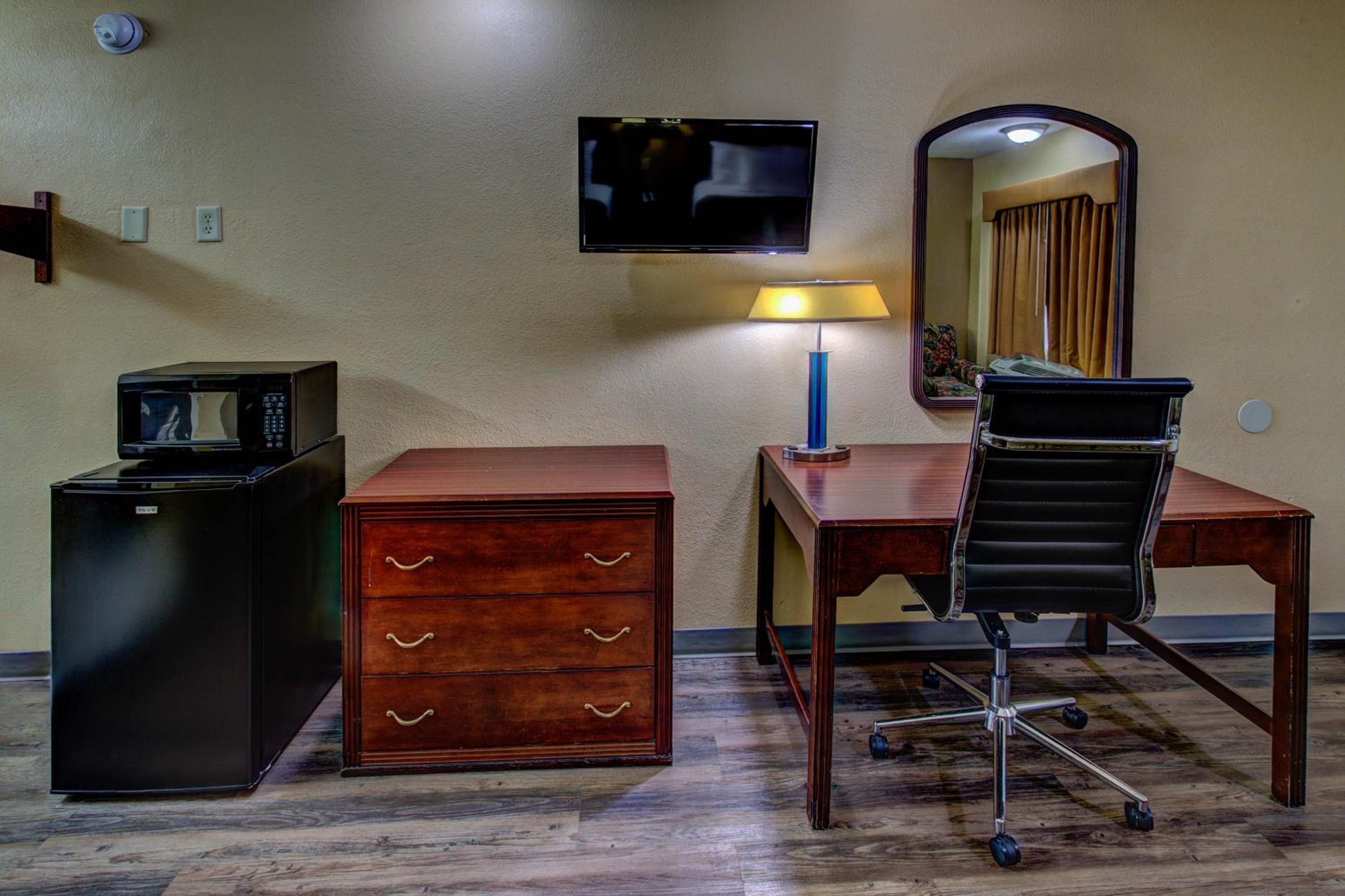 Kingsway Inn Corsicana view 3