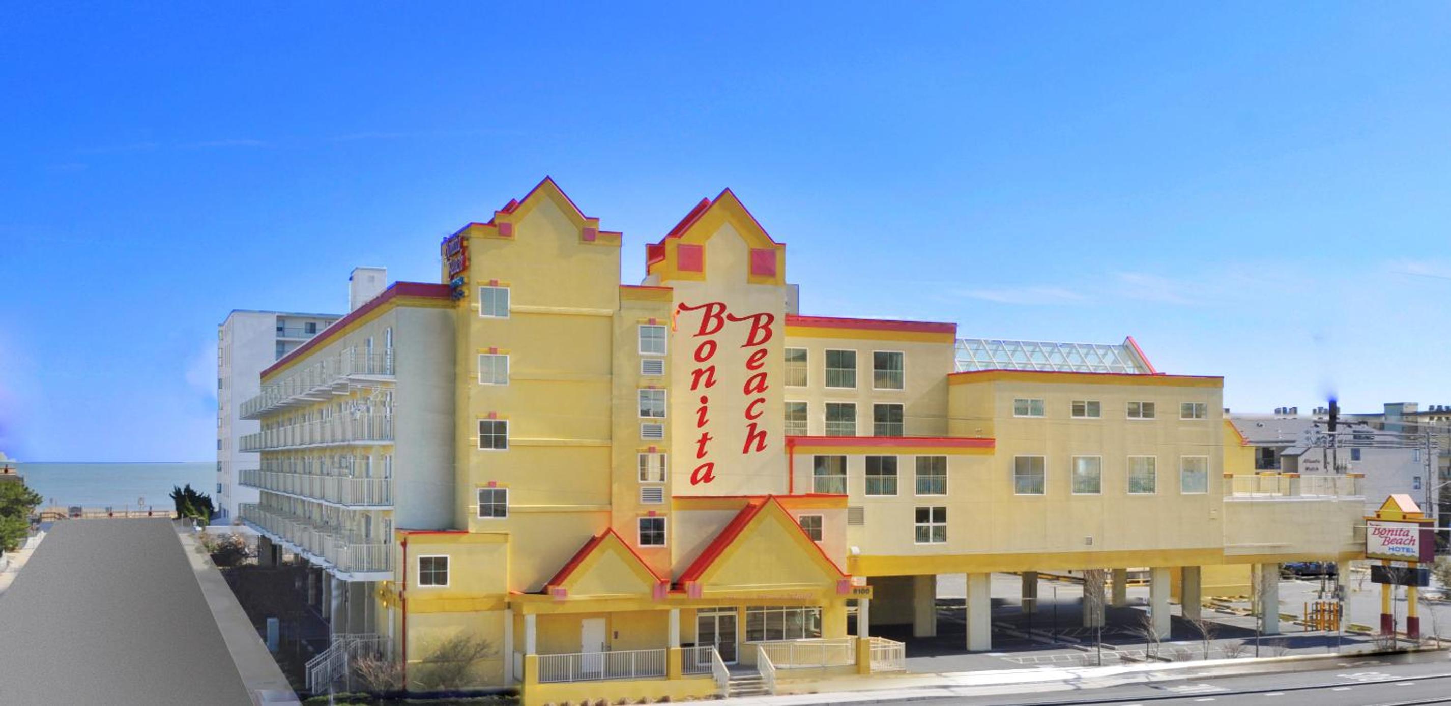 Hotel Bonita Beach Hotel - Image 1