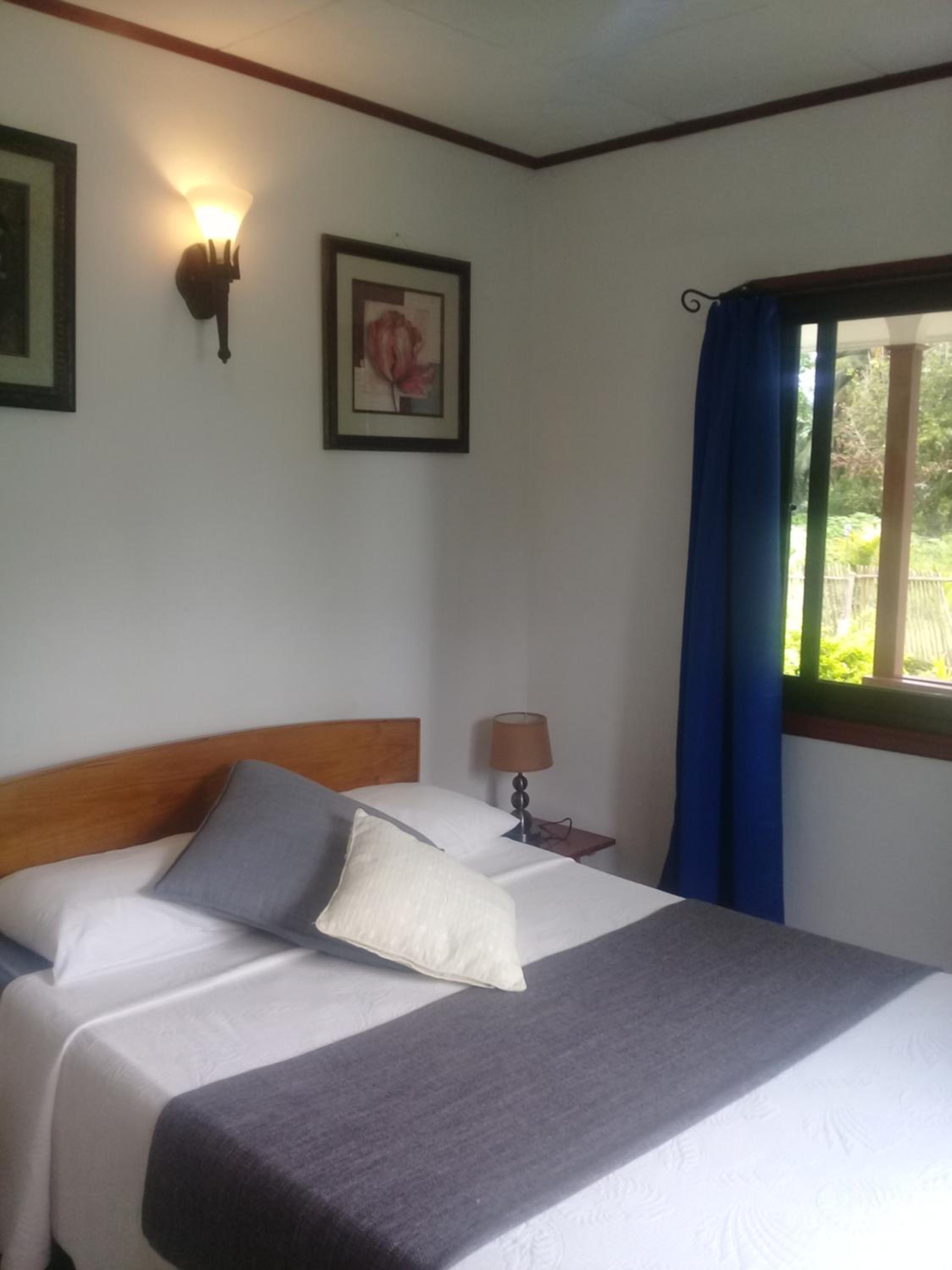 Agnes Cottage - Emerald view 5