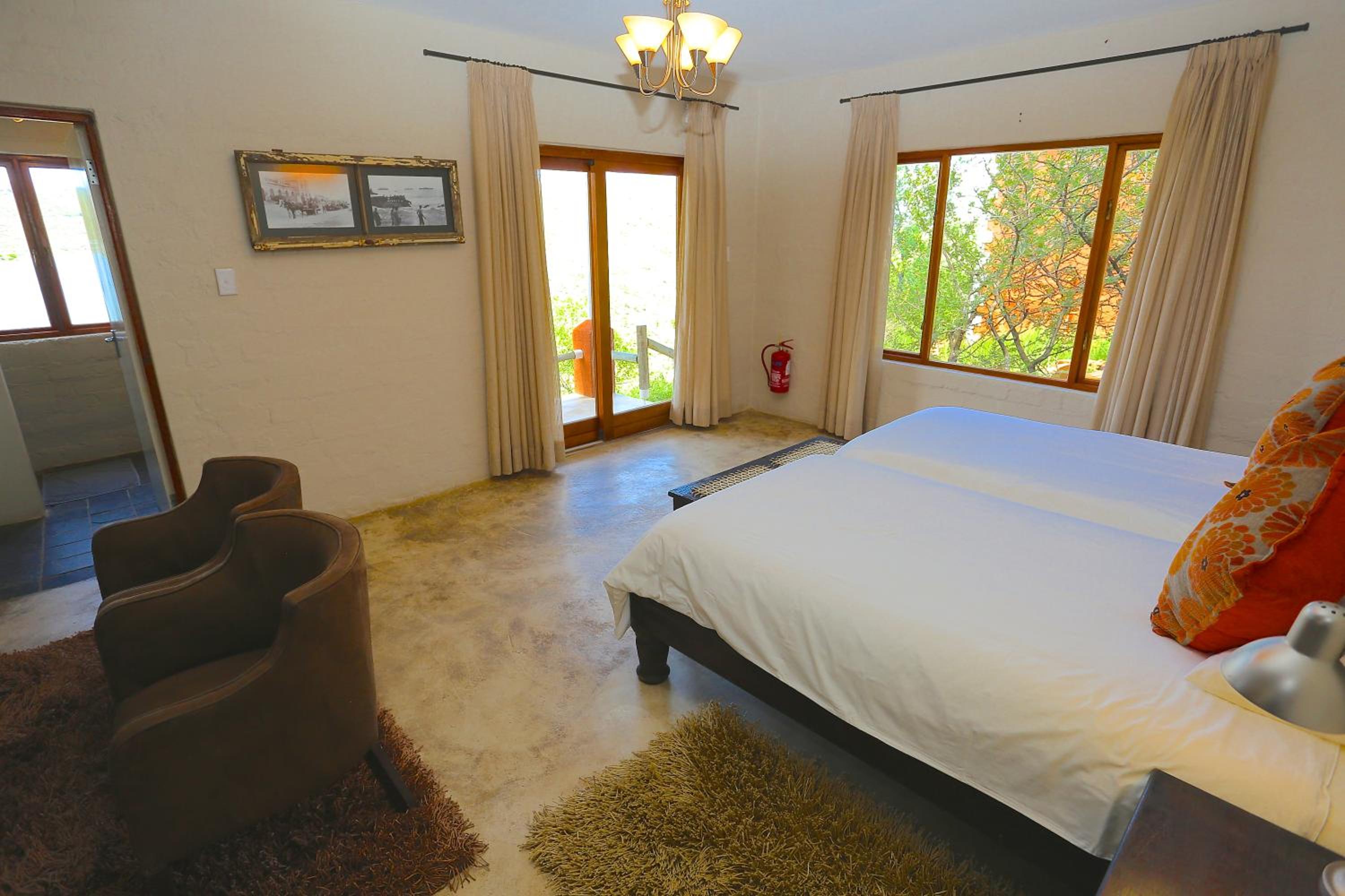 River Crossing Lodge