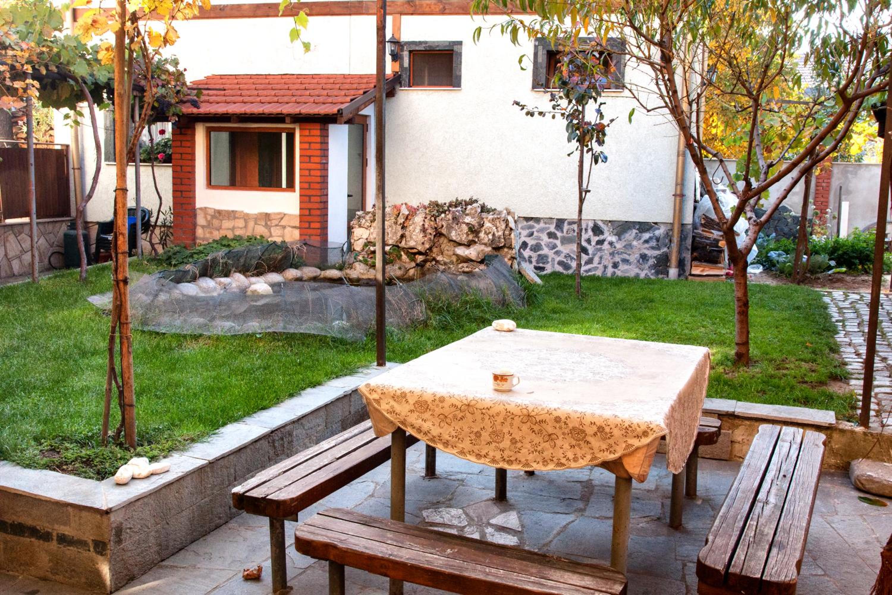 Valevitsata Guesthouse