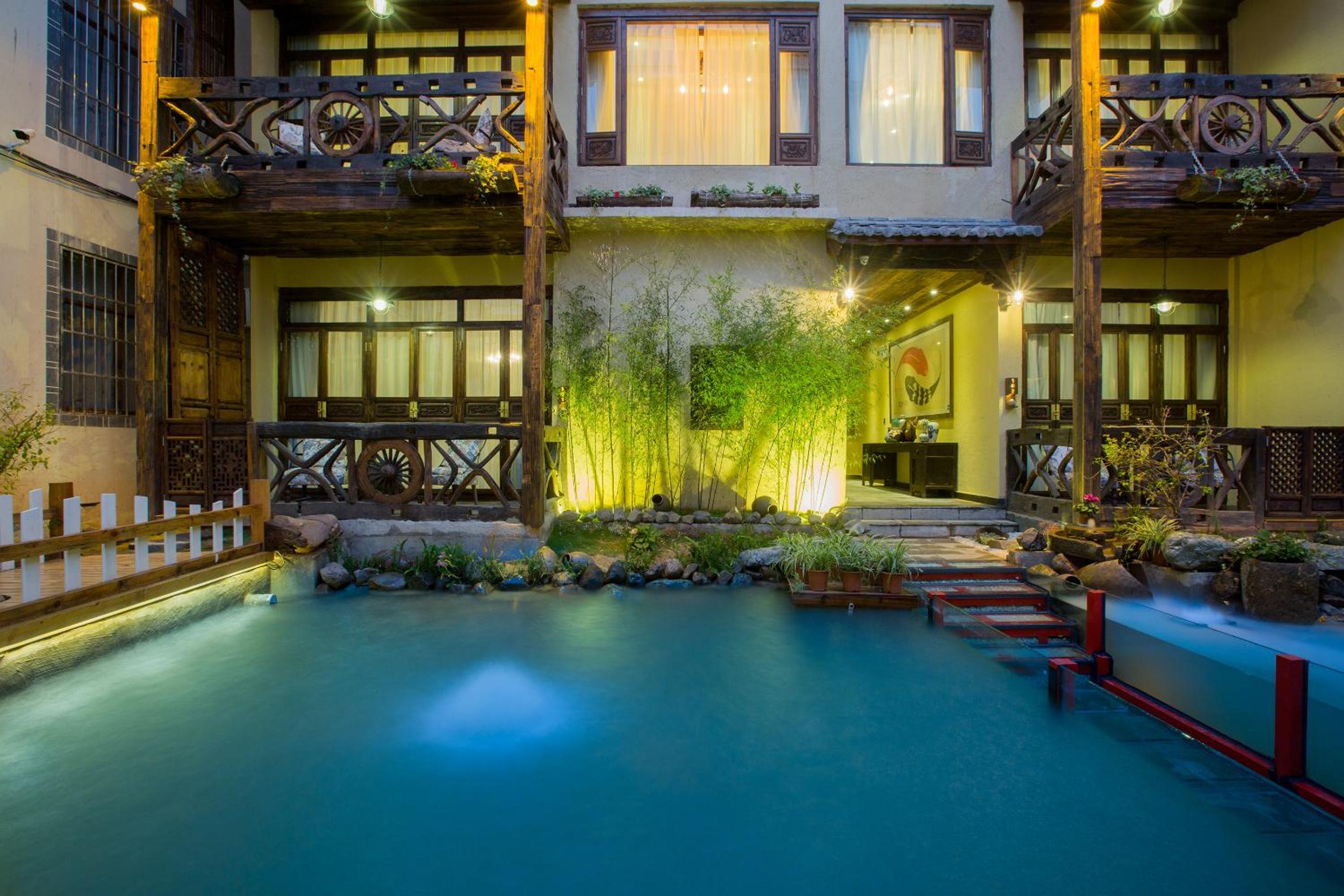 Old Story Inn Lijiang Old Town