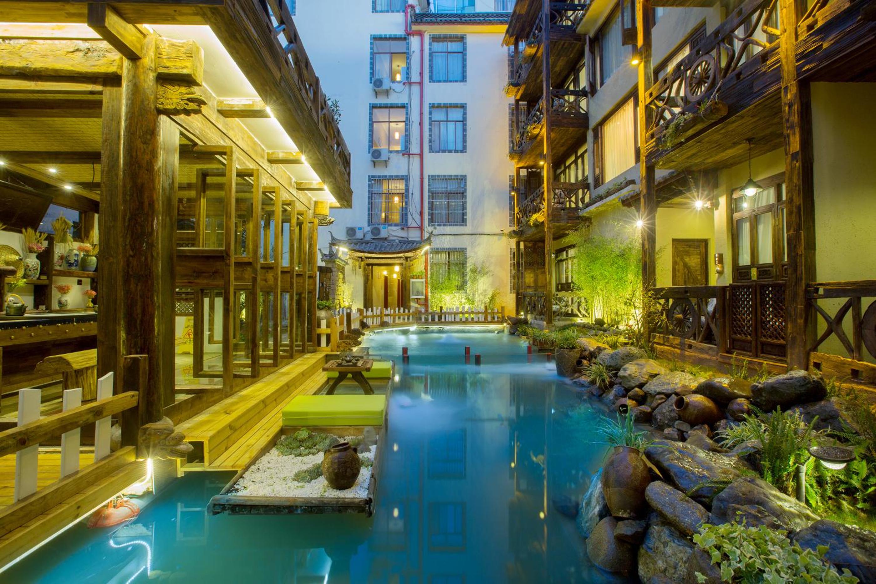Old Story Inn Lijiang Old Town