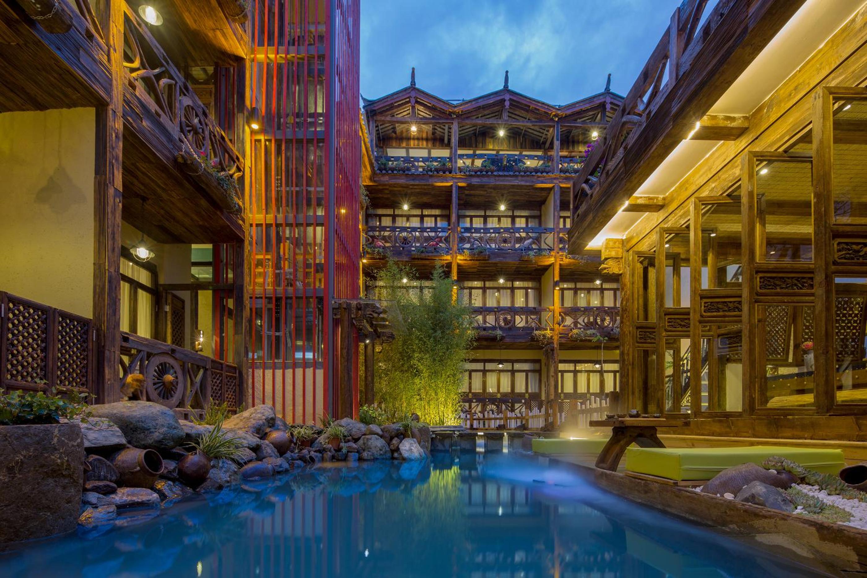Old Story Inn Lijiang Old Town