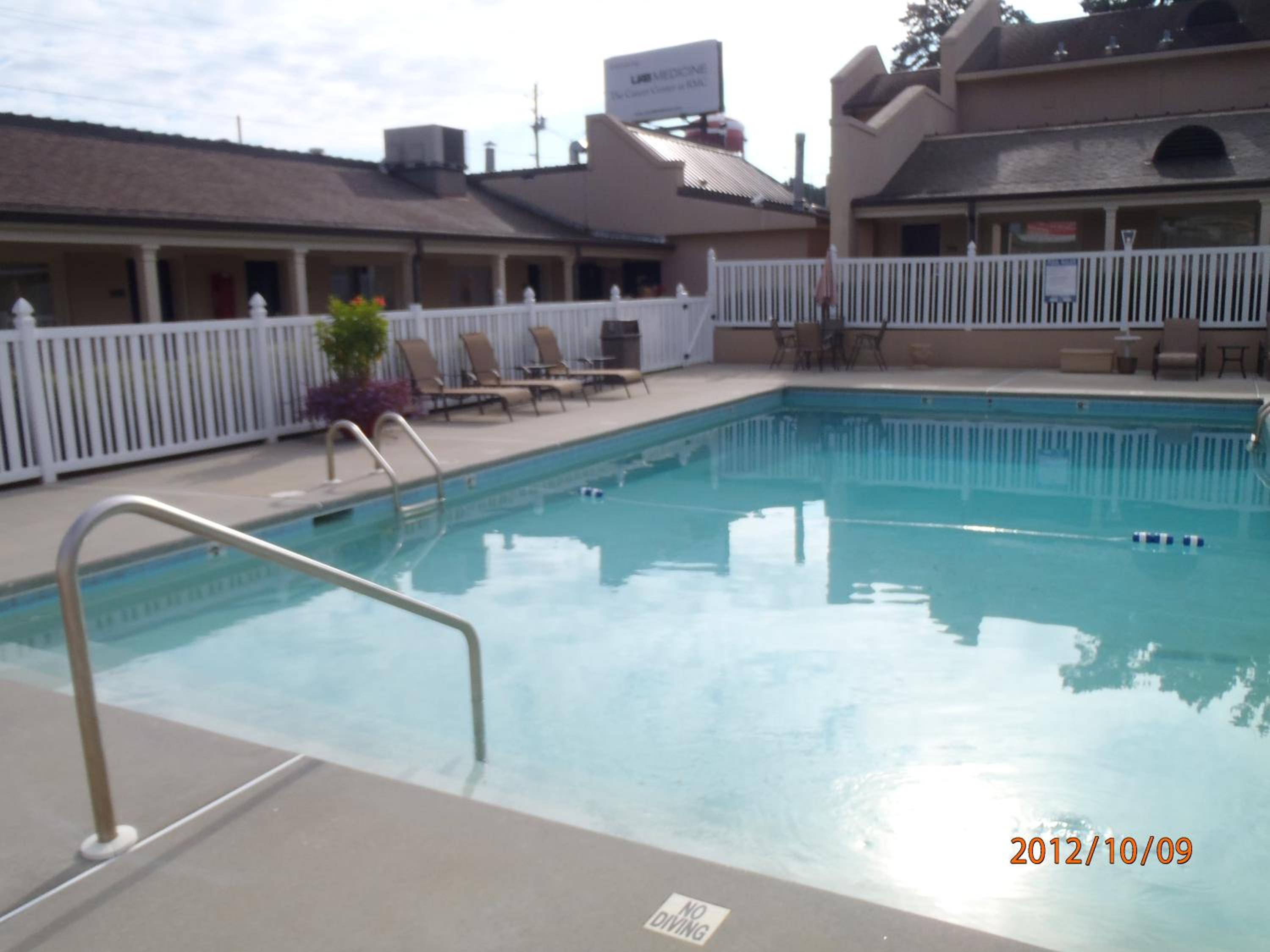 Days Inn by Wyndham Alexander City - Property Image 9