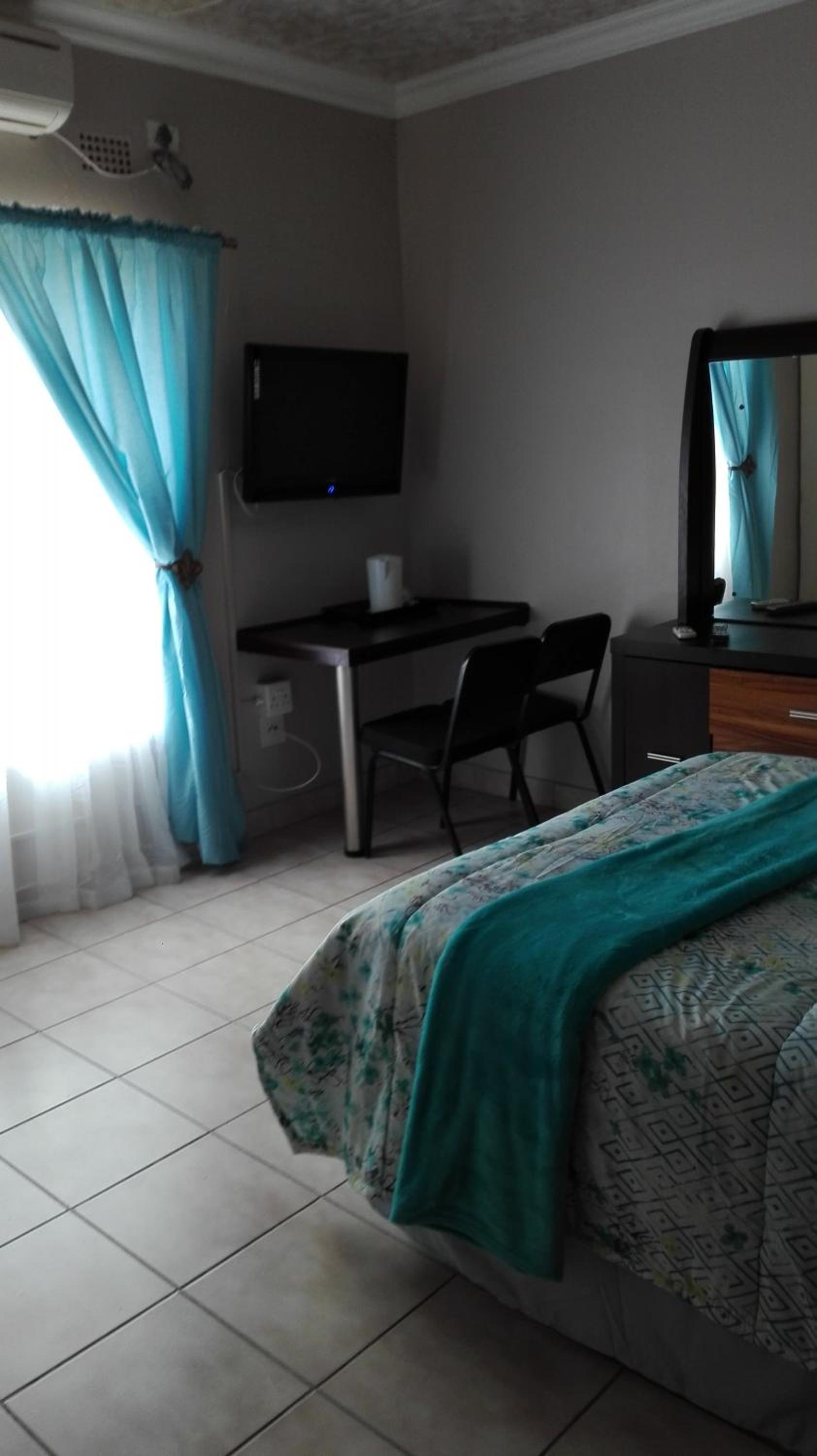 Tropical Paradise Guest House view 3