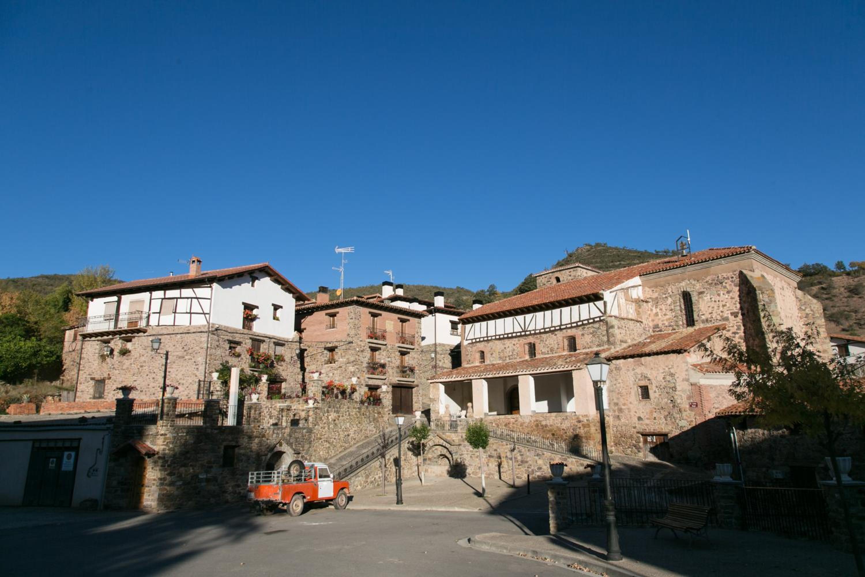 Photo 48