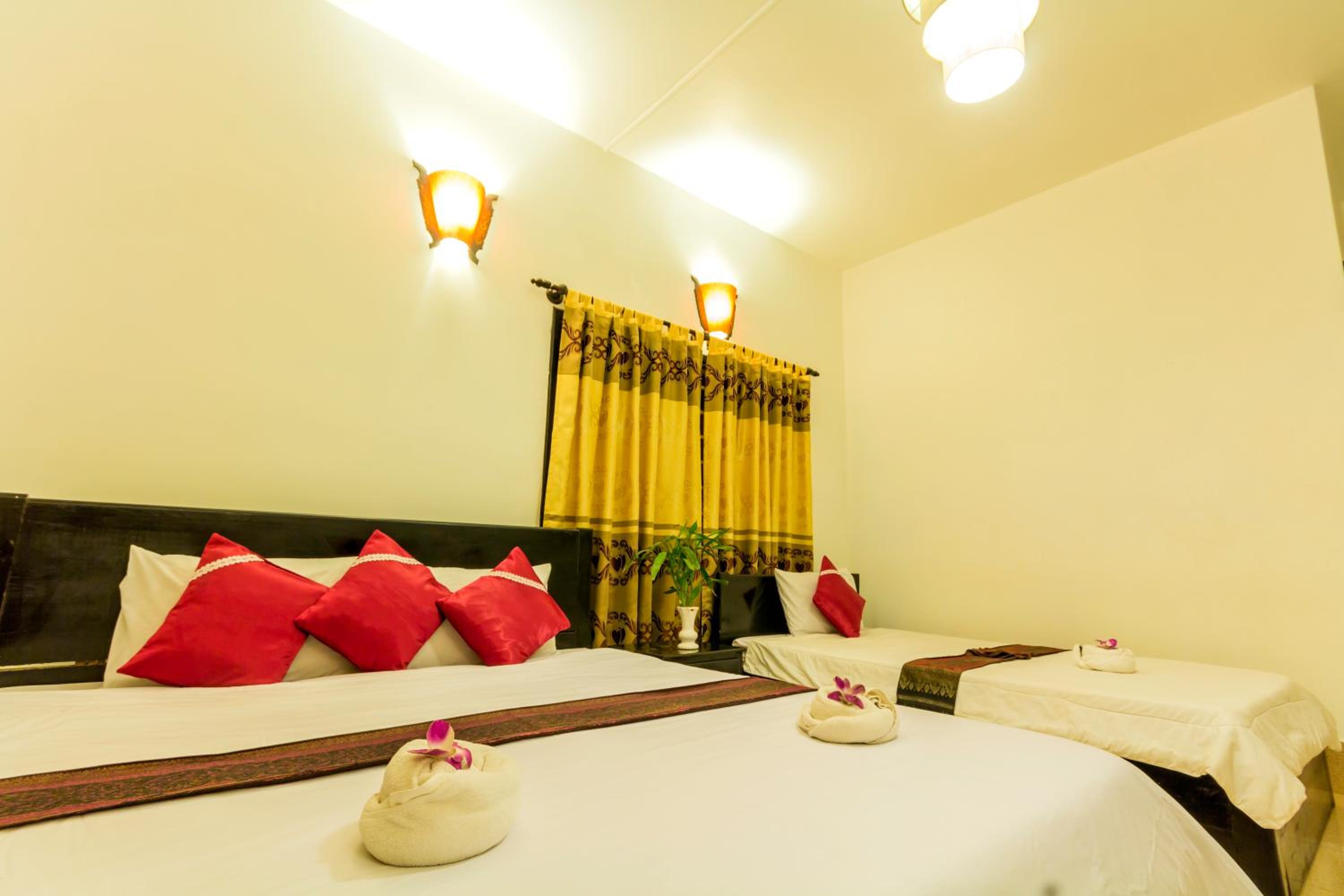 Bou Savy Guesthouse — photo 40