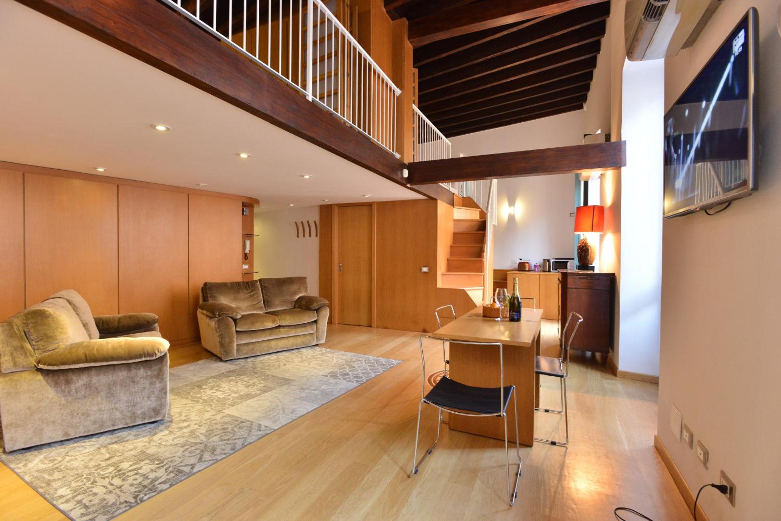 IzzHome Full Center Grand view 4