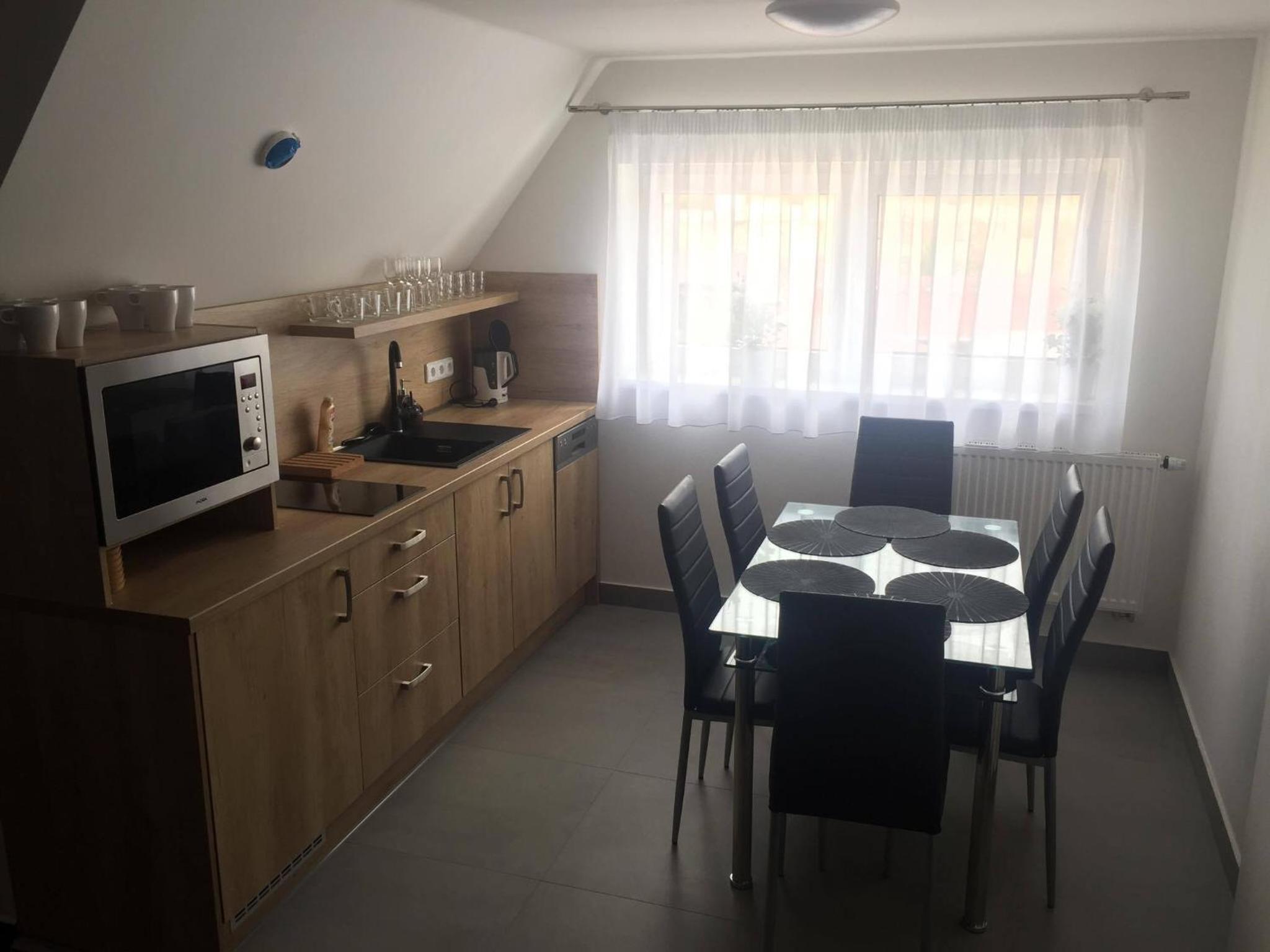 Penzion Kometa - rodinný pobyt u Novomlýnských jezer s komfortem, restaurací a dětskou zónou