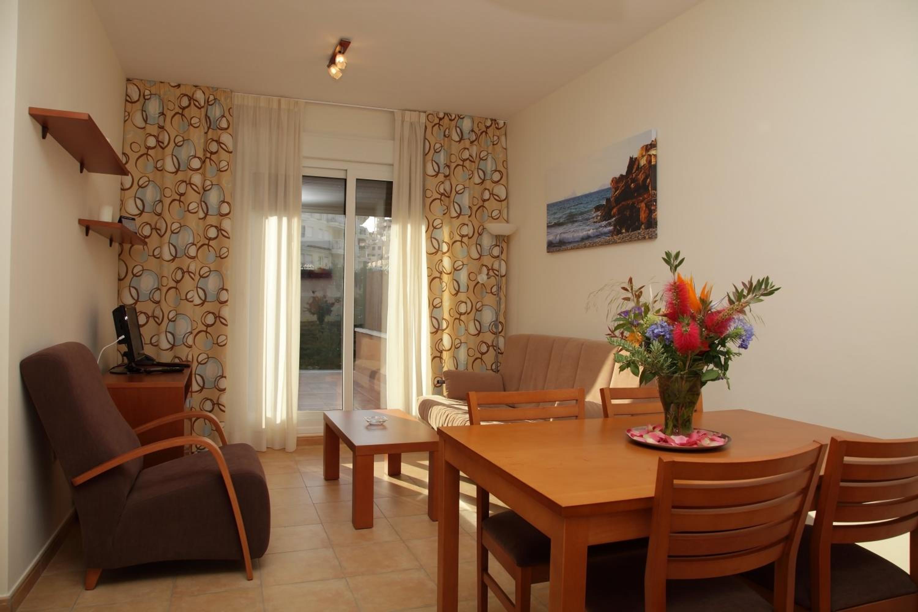 Apartamentos Turisticos Aguilas de los Collados
