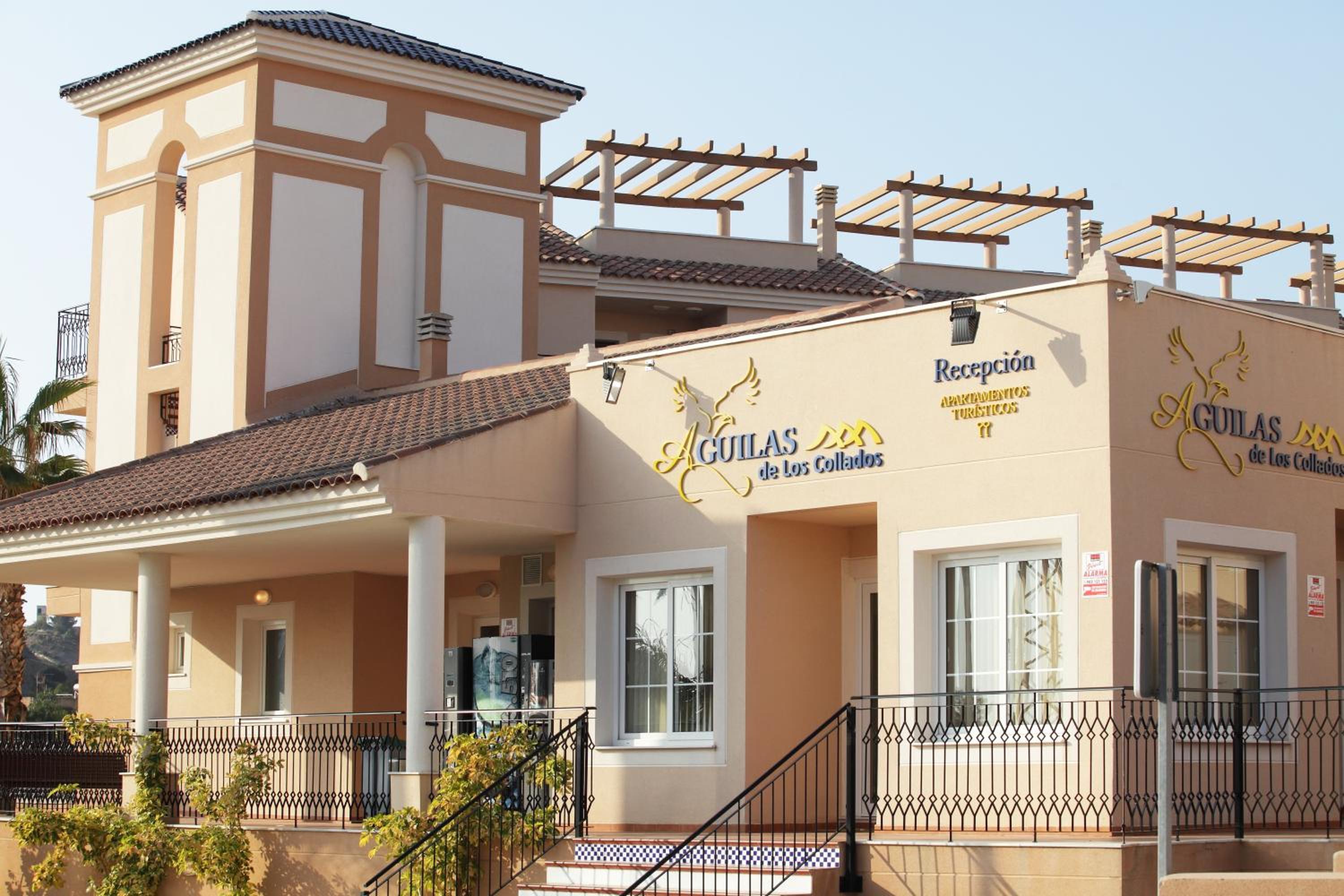 Apartamentos Turisticos Aguilas de los Collados