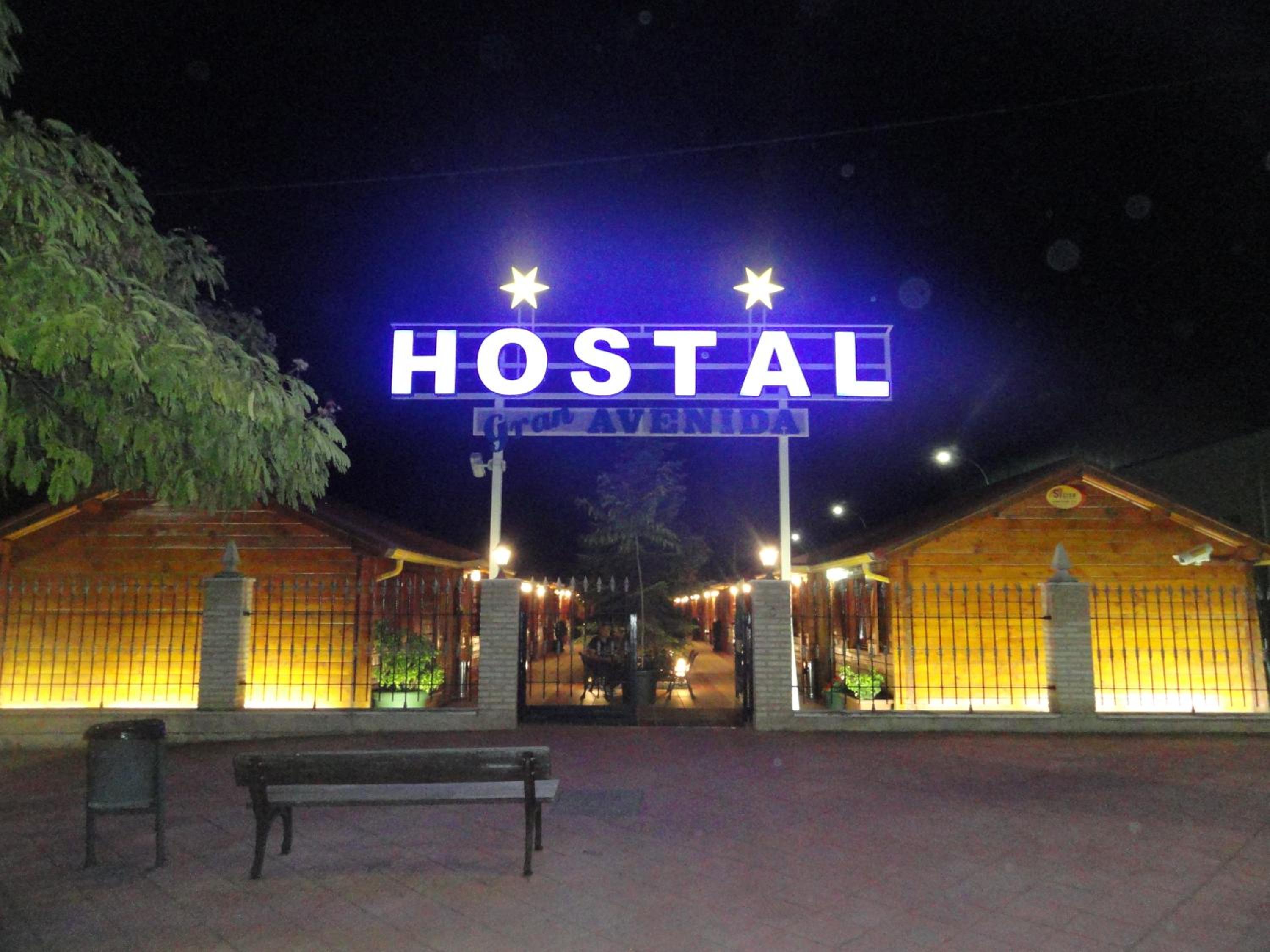 Hostal Gran Avenida photo 2