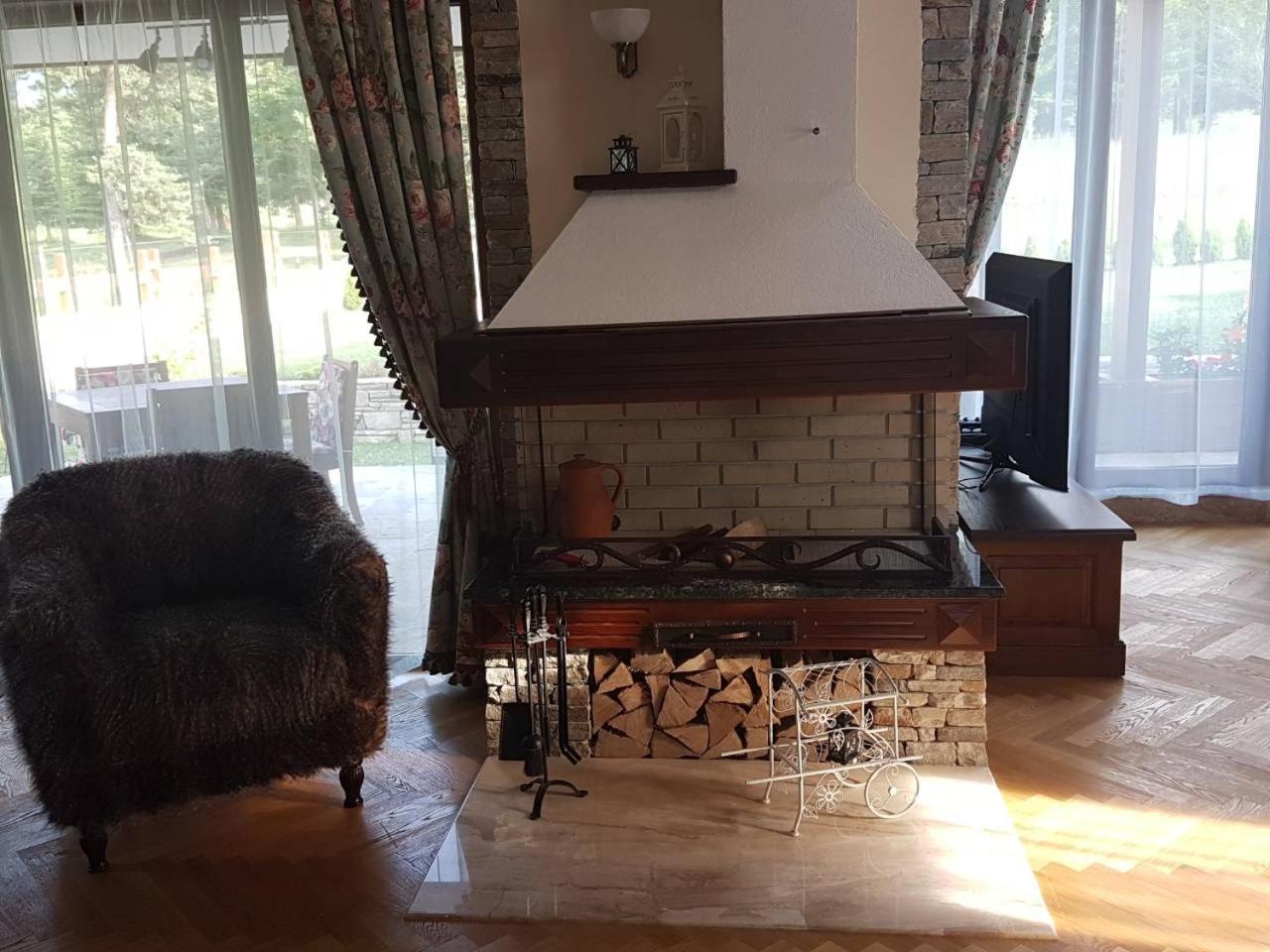 Photo 16