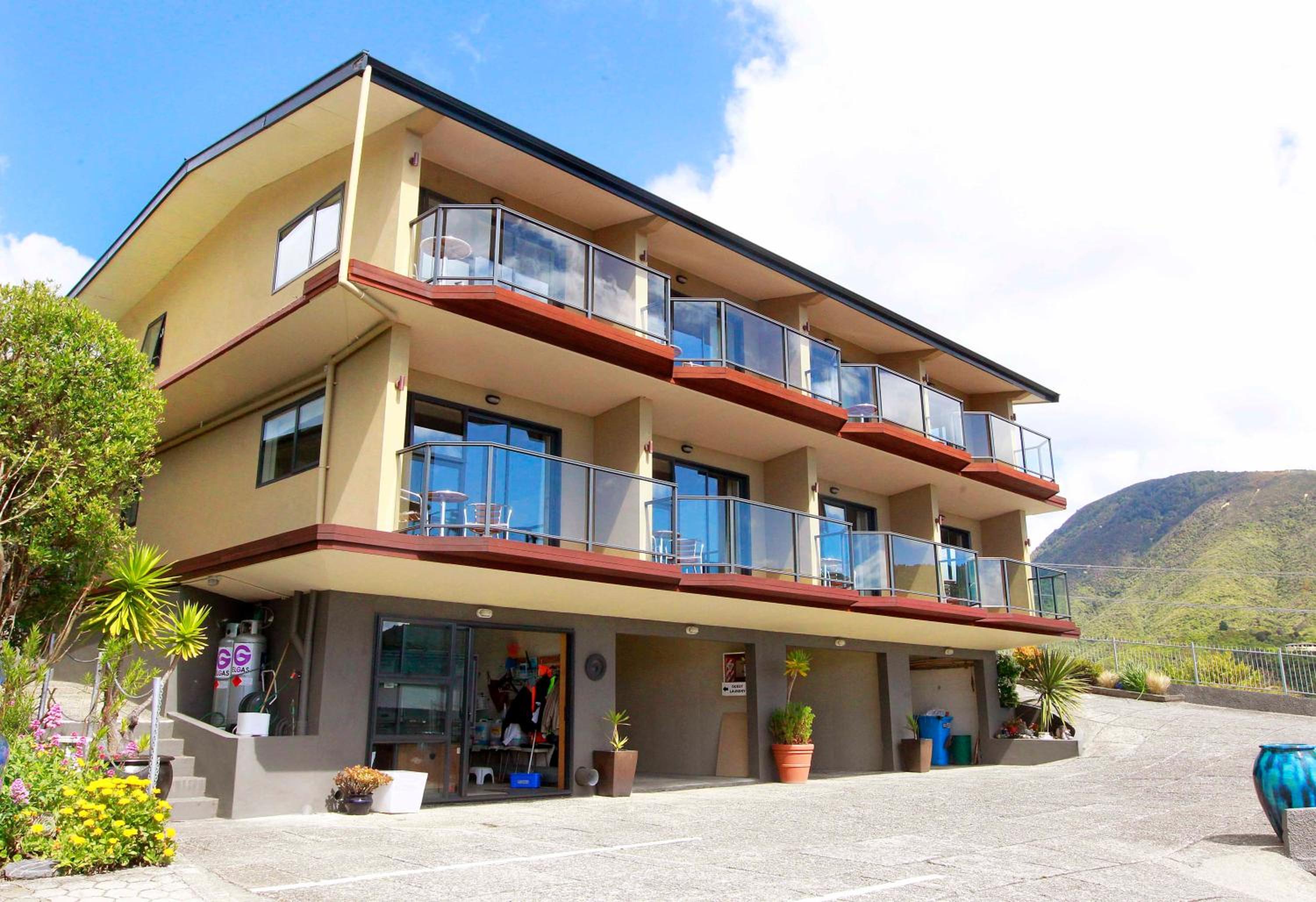 Harbour View Motel