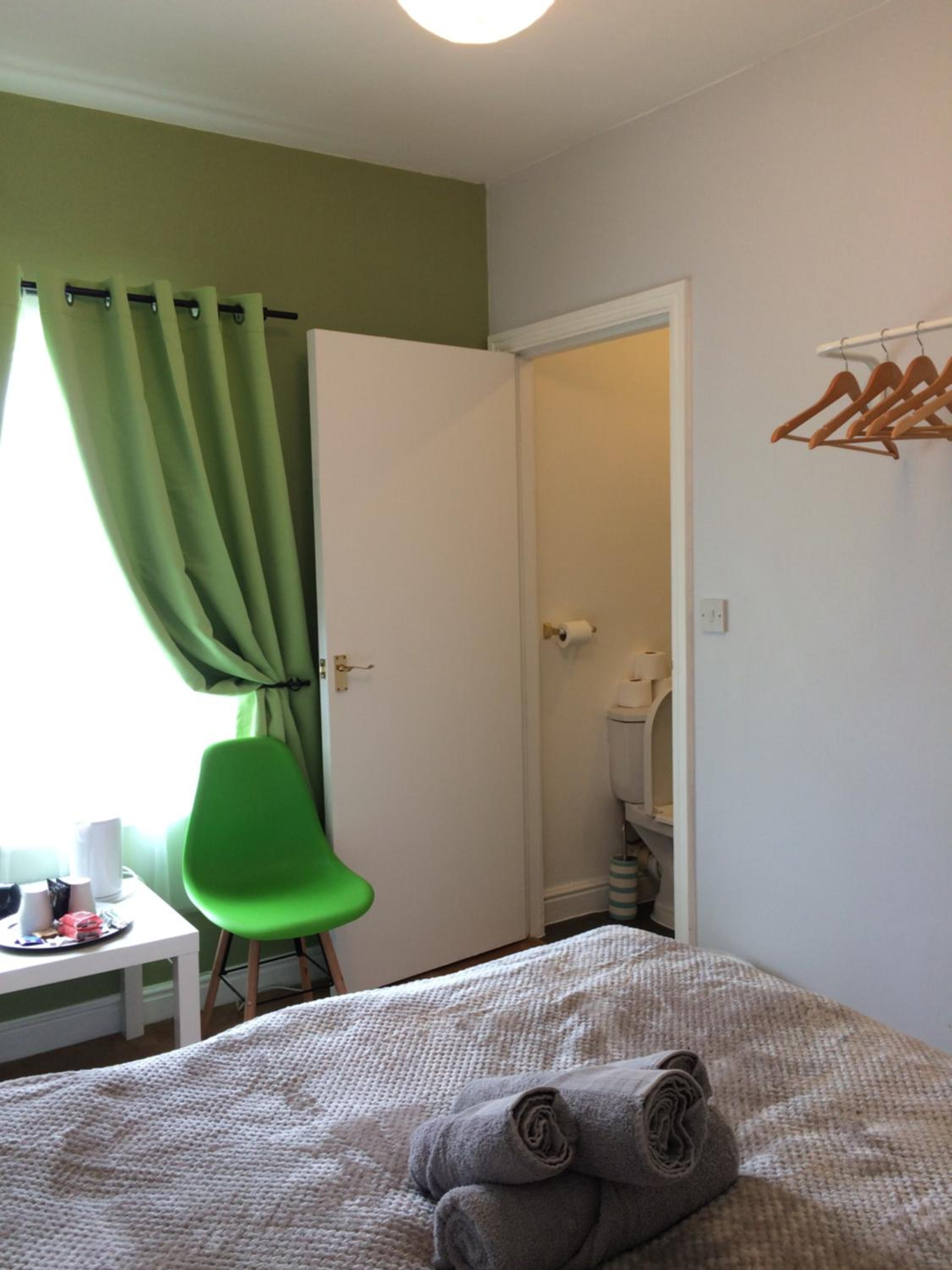 Queens Guesthouse Manchester