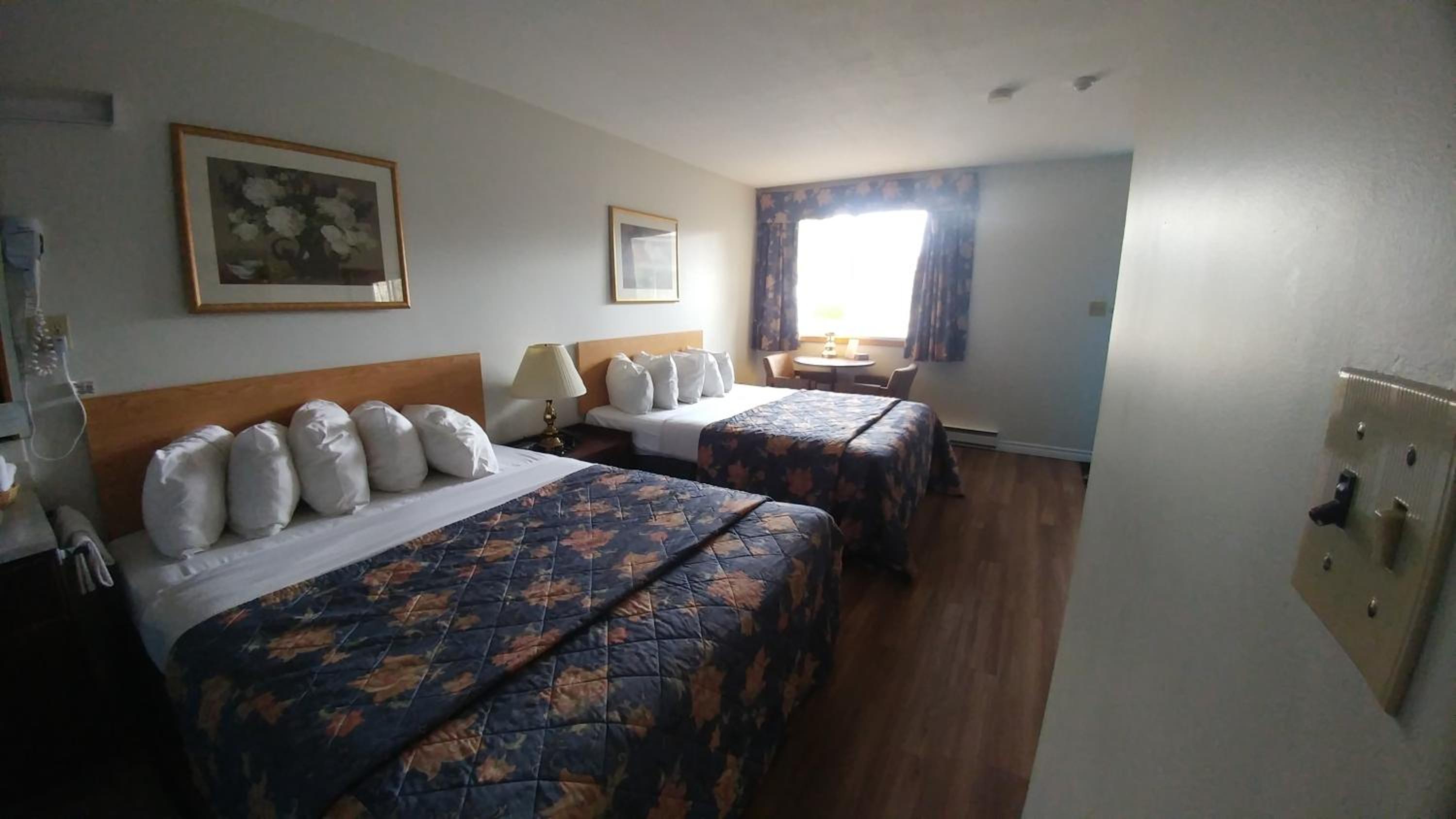Northlander Motel - Image 3