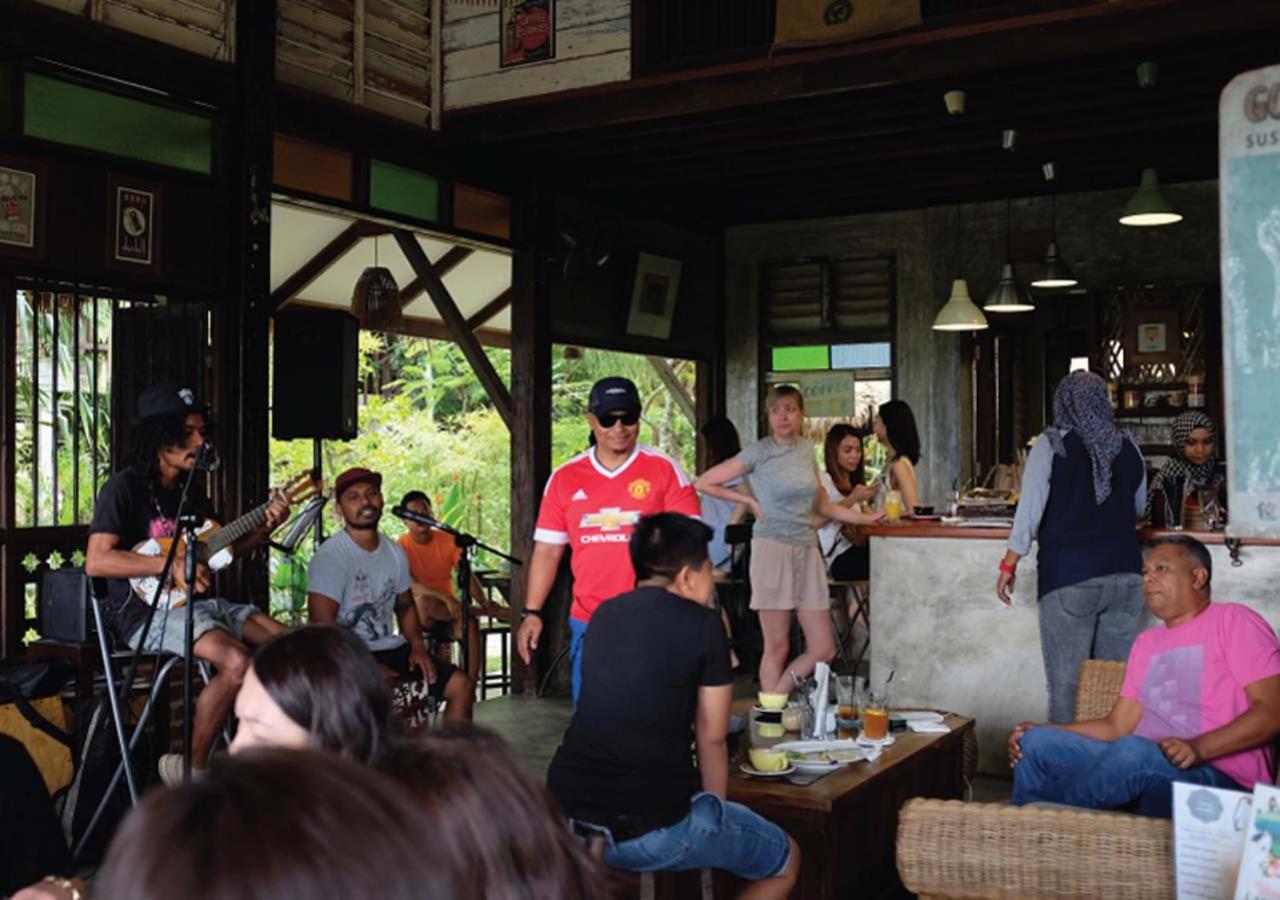 Panji Panji Tropical Wooden Home photo 4