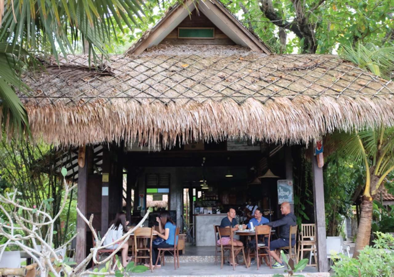 Panji Panji Tropical Wooden Home photo 2