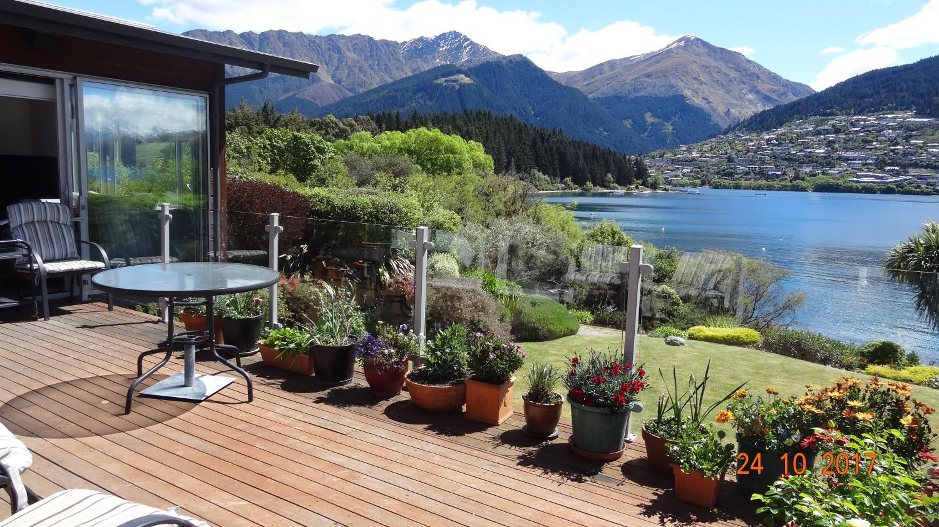 Peninsular Lakefront view 3