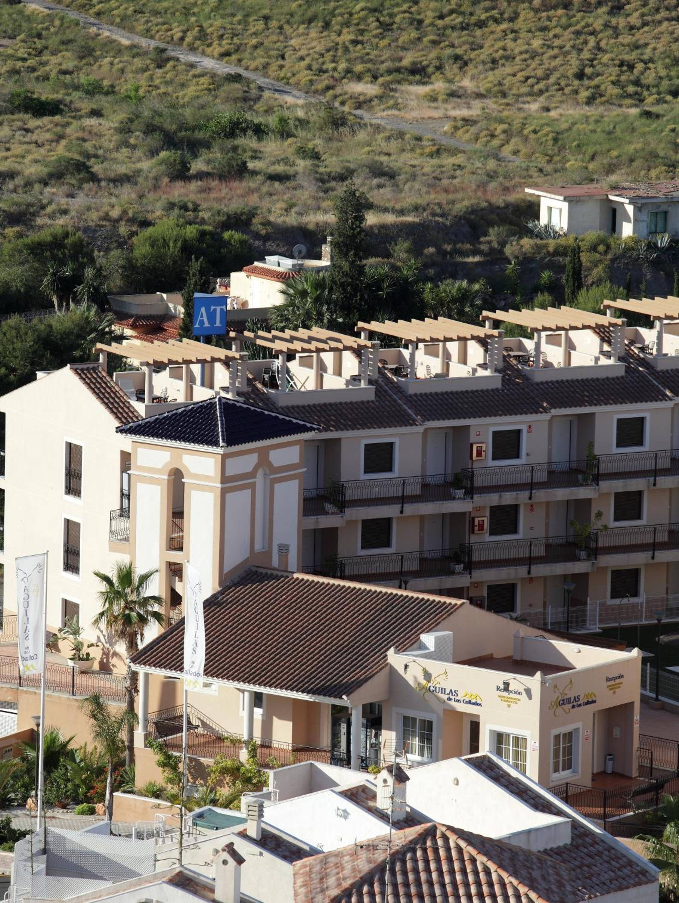 Apartamentos Turisticos Aguilas de los Collados