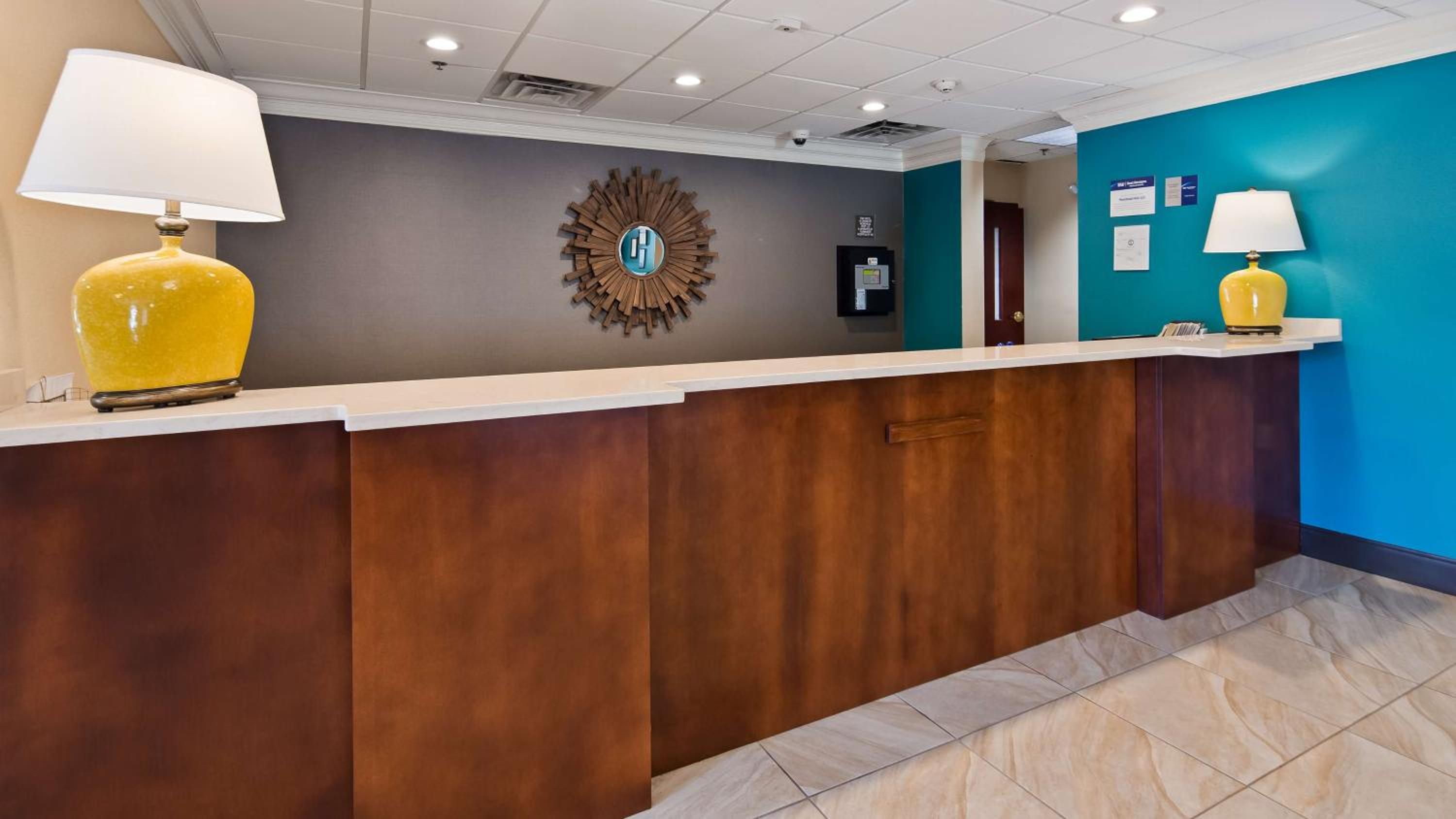 Morehead Vacations - Best Western Eagles Inn - Property Image 1