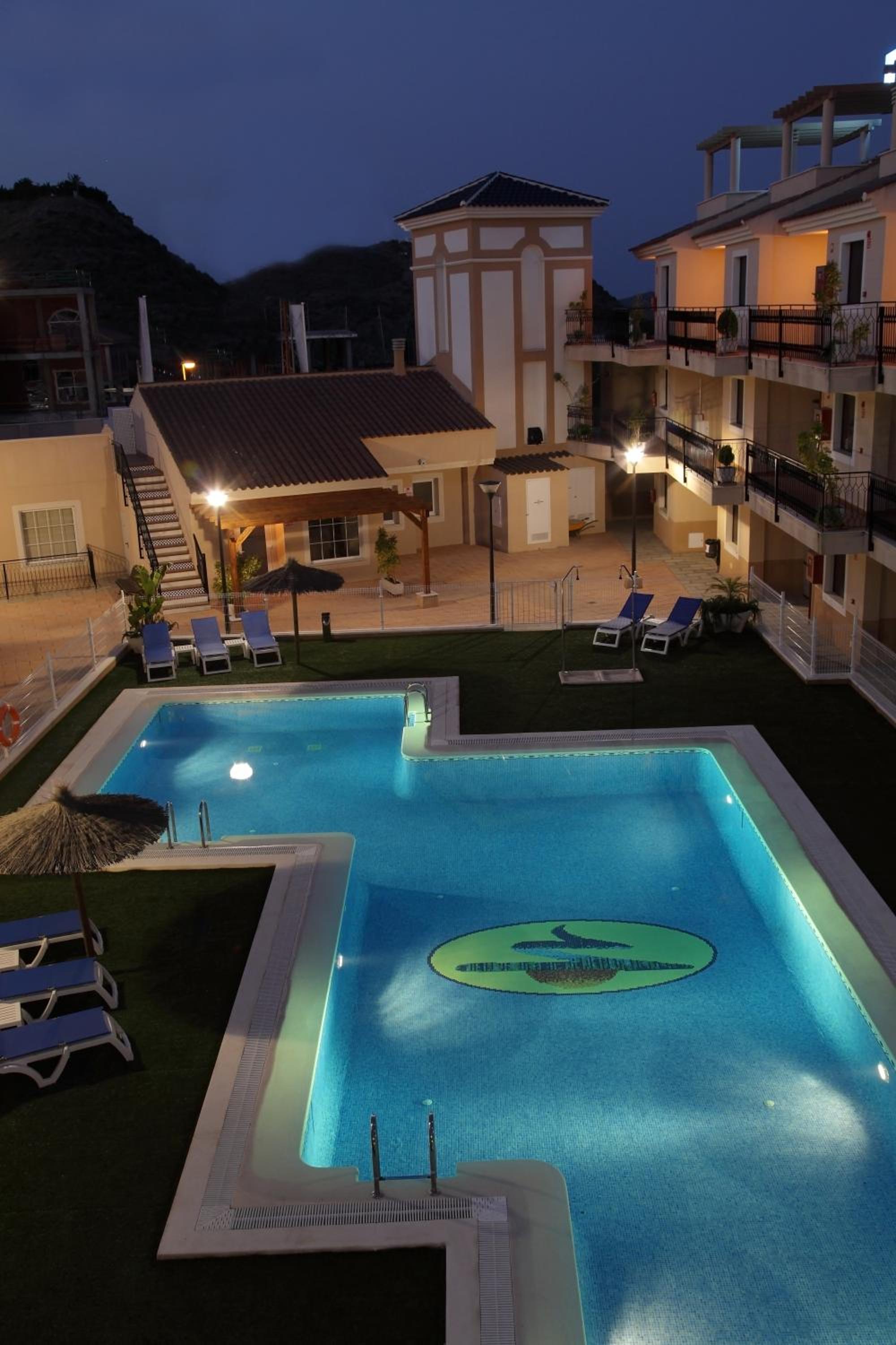 Apartamentos Turisticos Aguilas de los Collados
