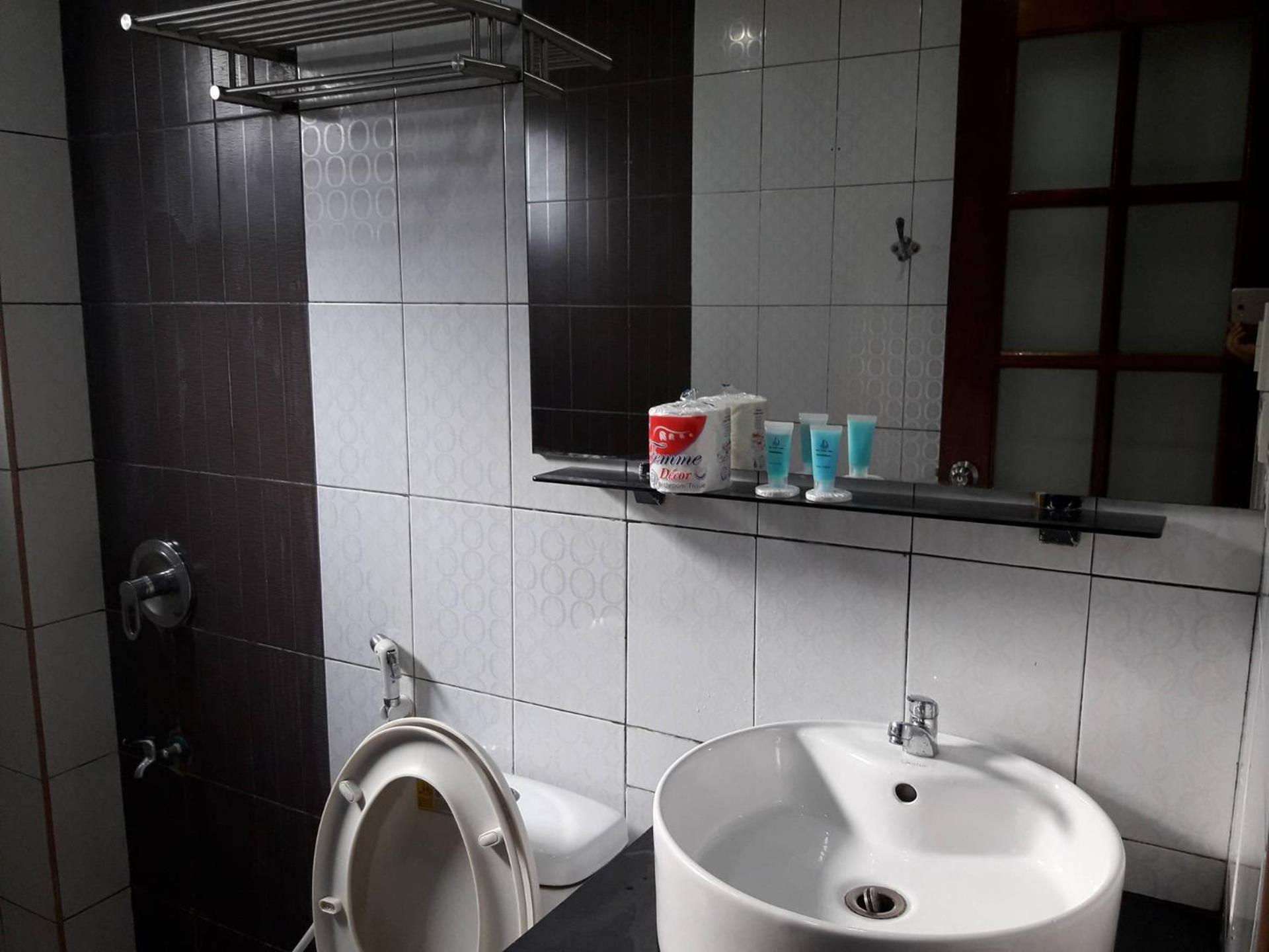 Aqua Travel Lodge