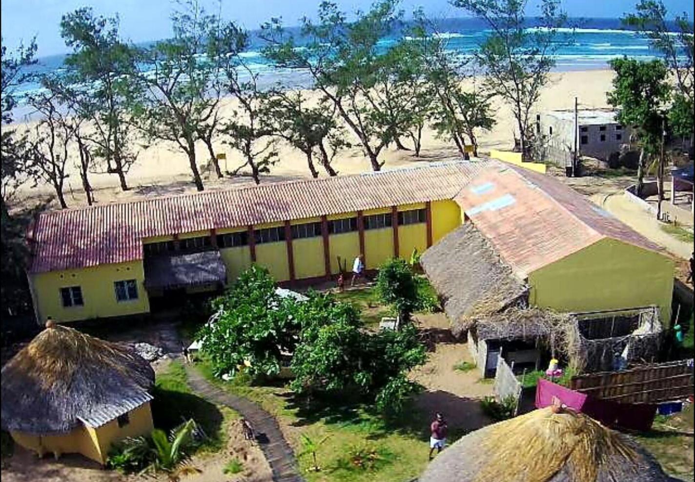 Pariango Beach Motel