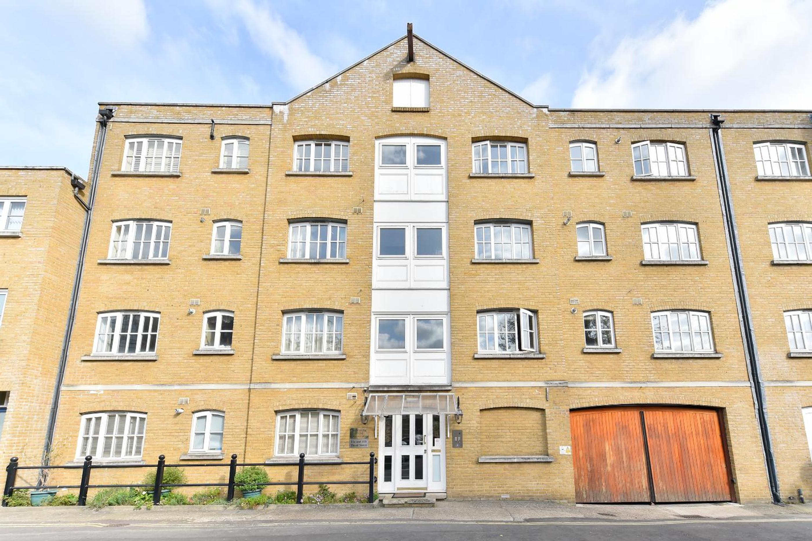 JOIVY Cozy apartment near National Theatre